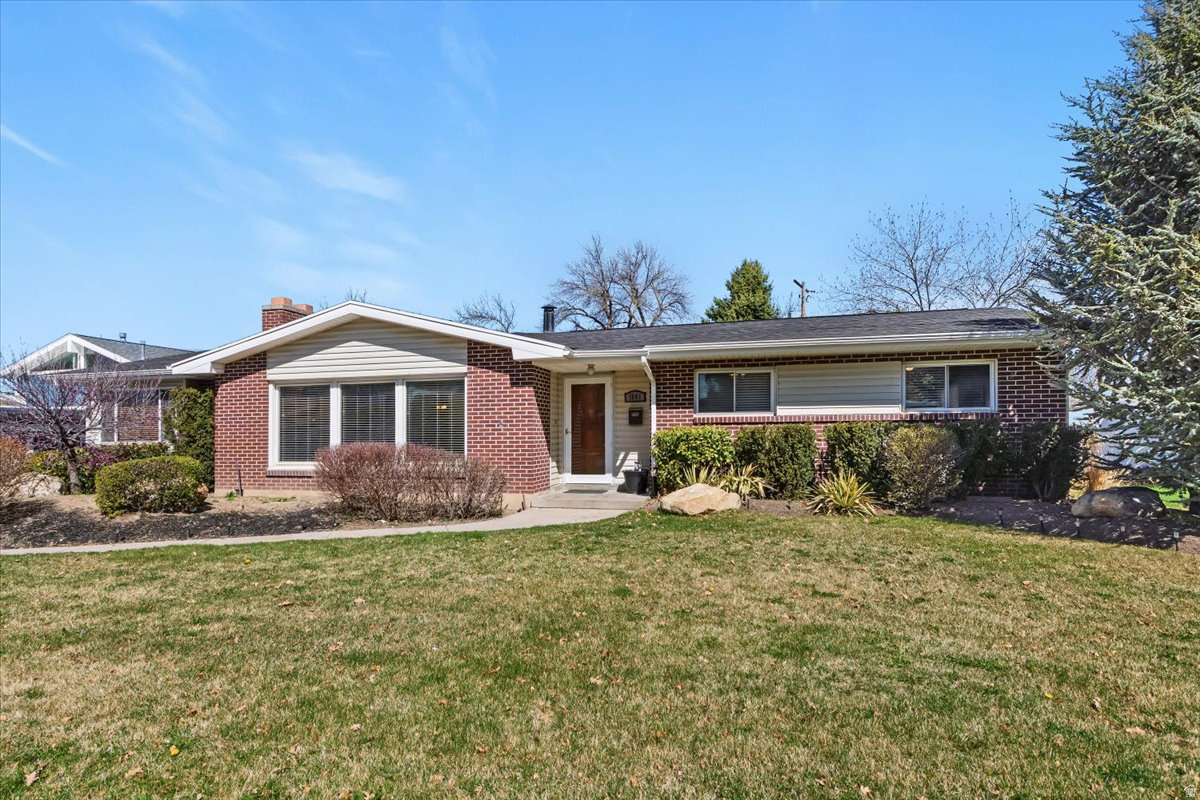 LAKEWOOD - Residential