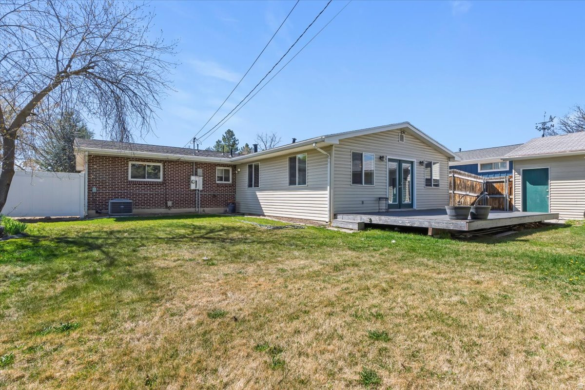 LAKEWOOD - Residential