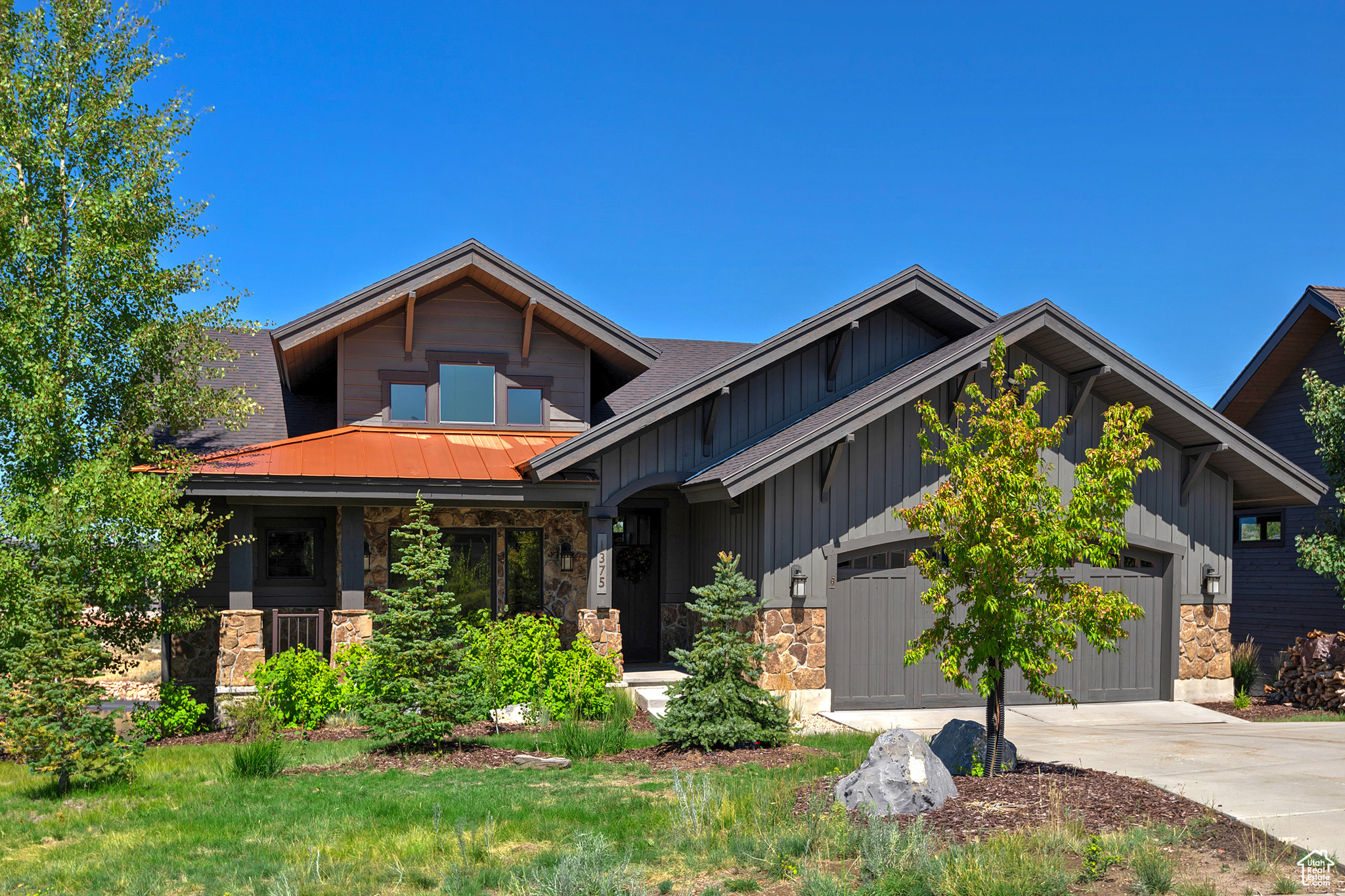 HIDEOUT CANYON - Residential