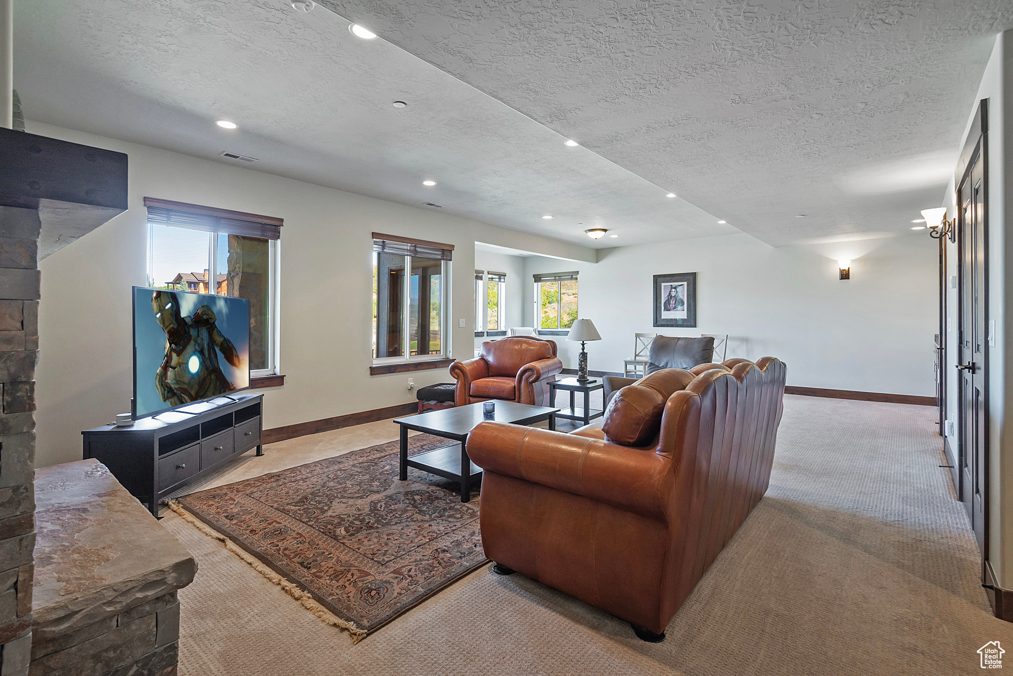HIDEOUT CANYON - Residential
