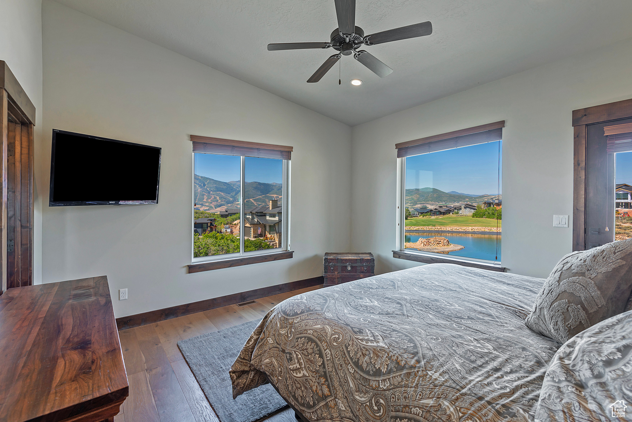 HIDEOUT CANYON - Residential