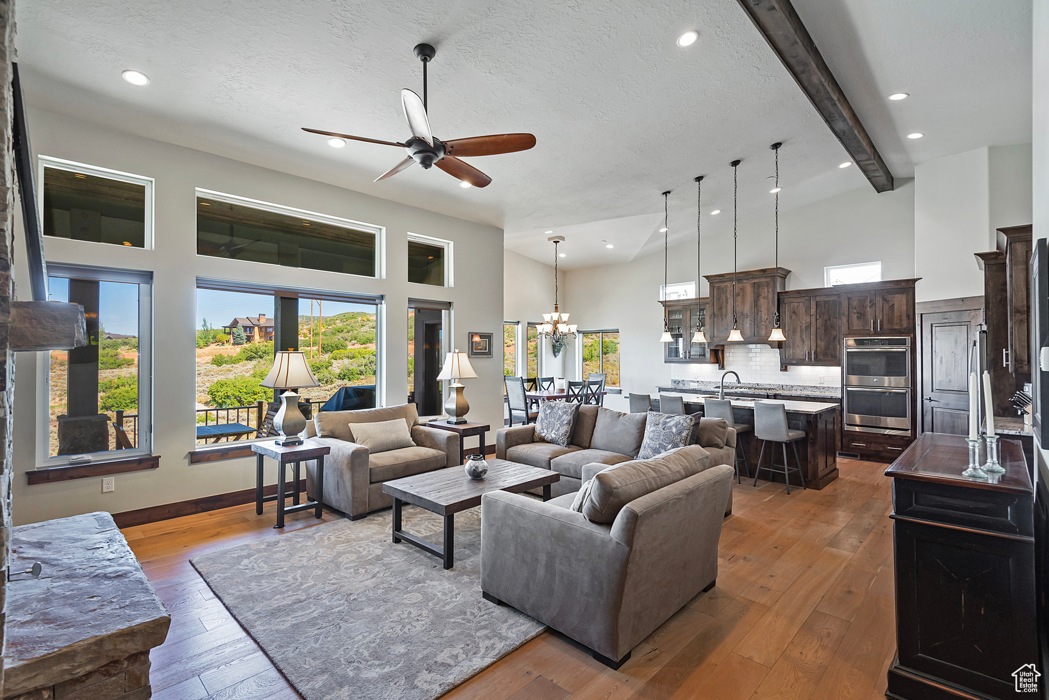 HIDEOUT CANYON - Residential