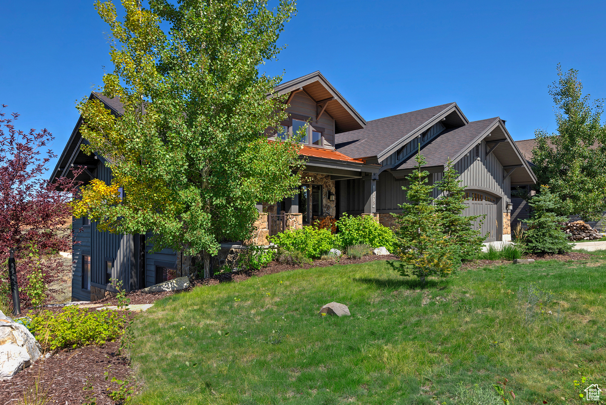HIDEOUT CANYON - Residential