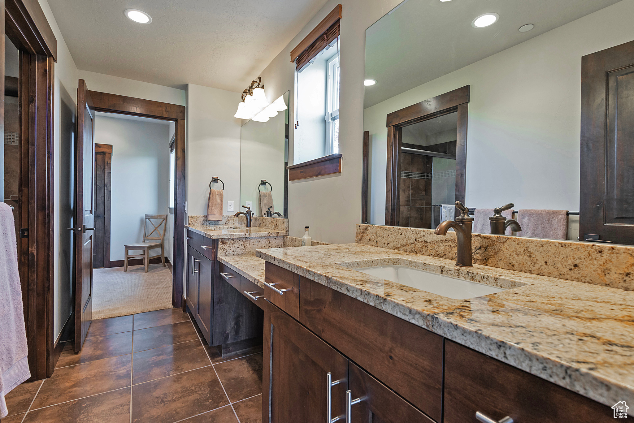 HIDEOUT CANYON - Residential