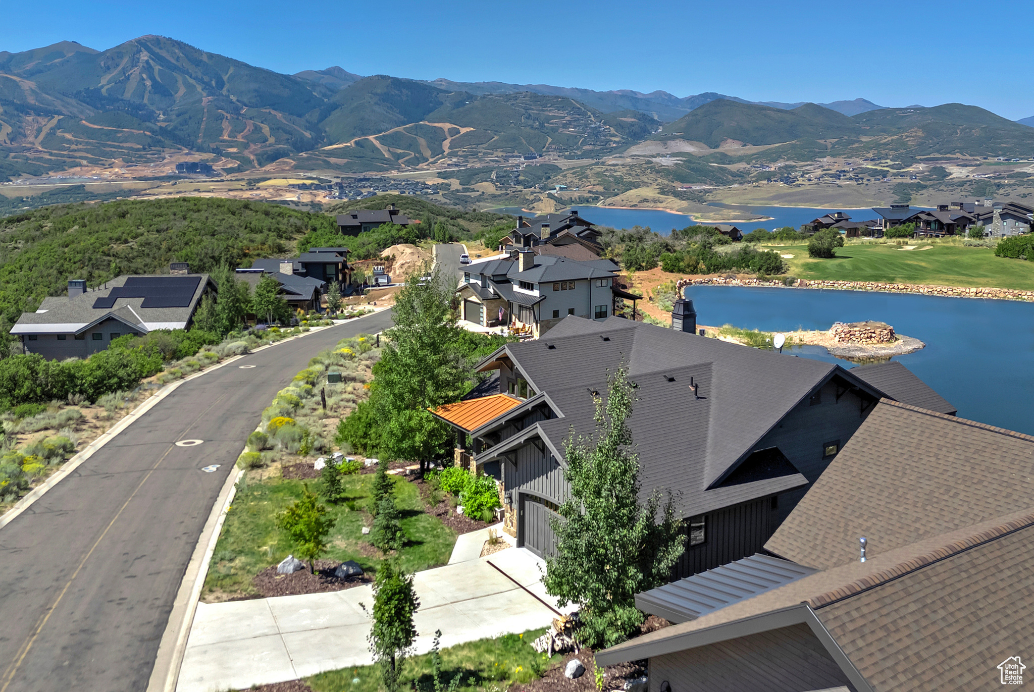 HIDEOUT CANYON - Residential