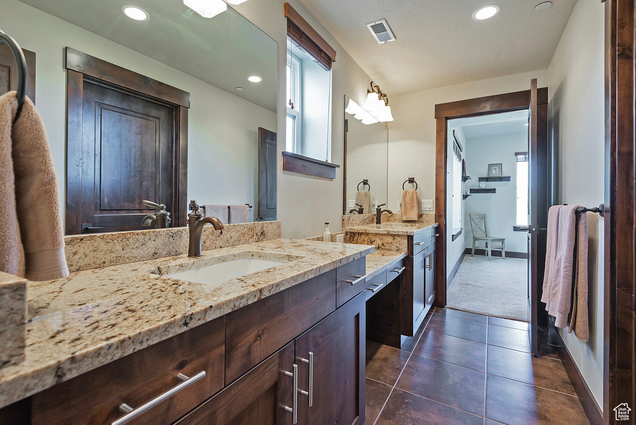HIDEOUT CANYON - Residential
