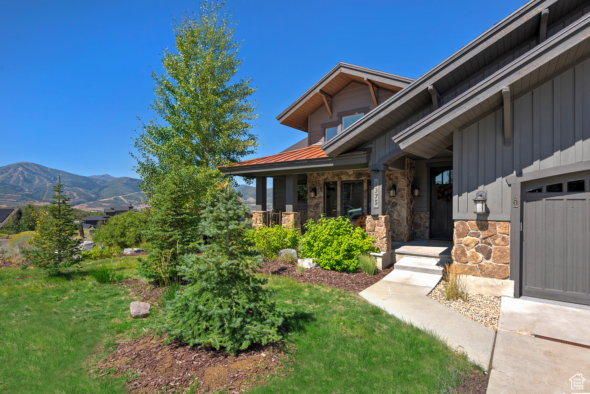 HIDEOUT CANYON - Residential