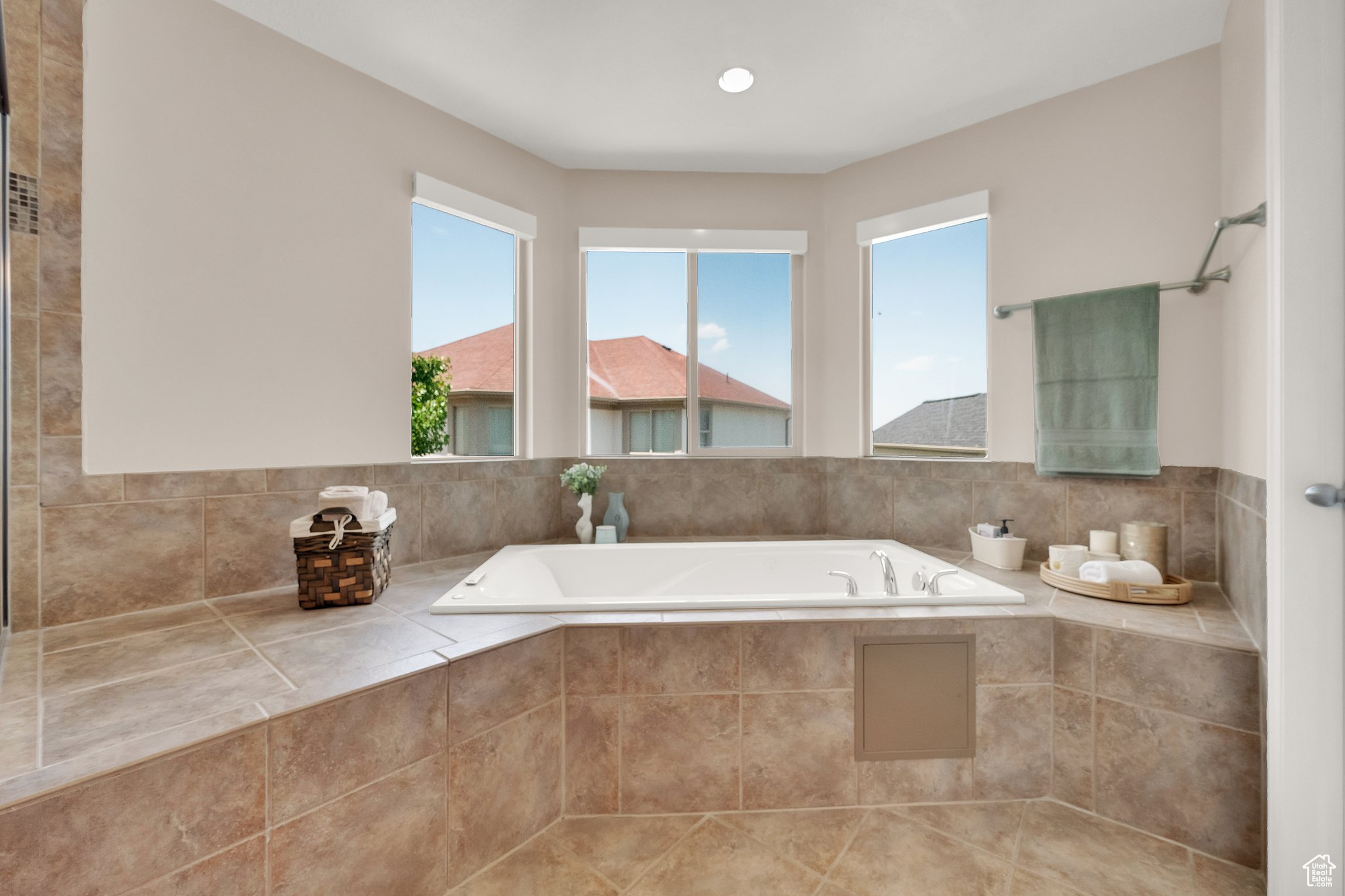 MONTANA VIEW ESTATES - Residential