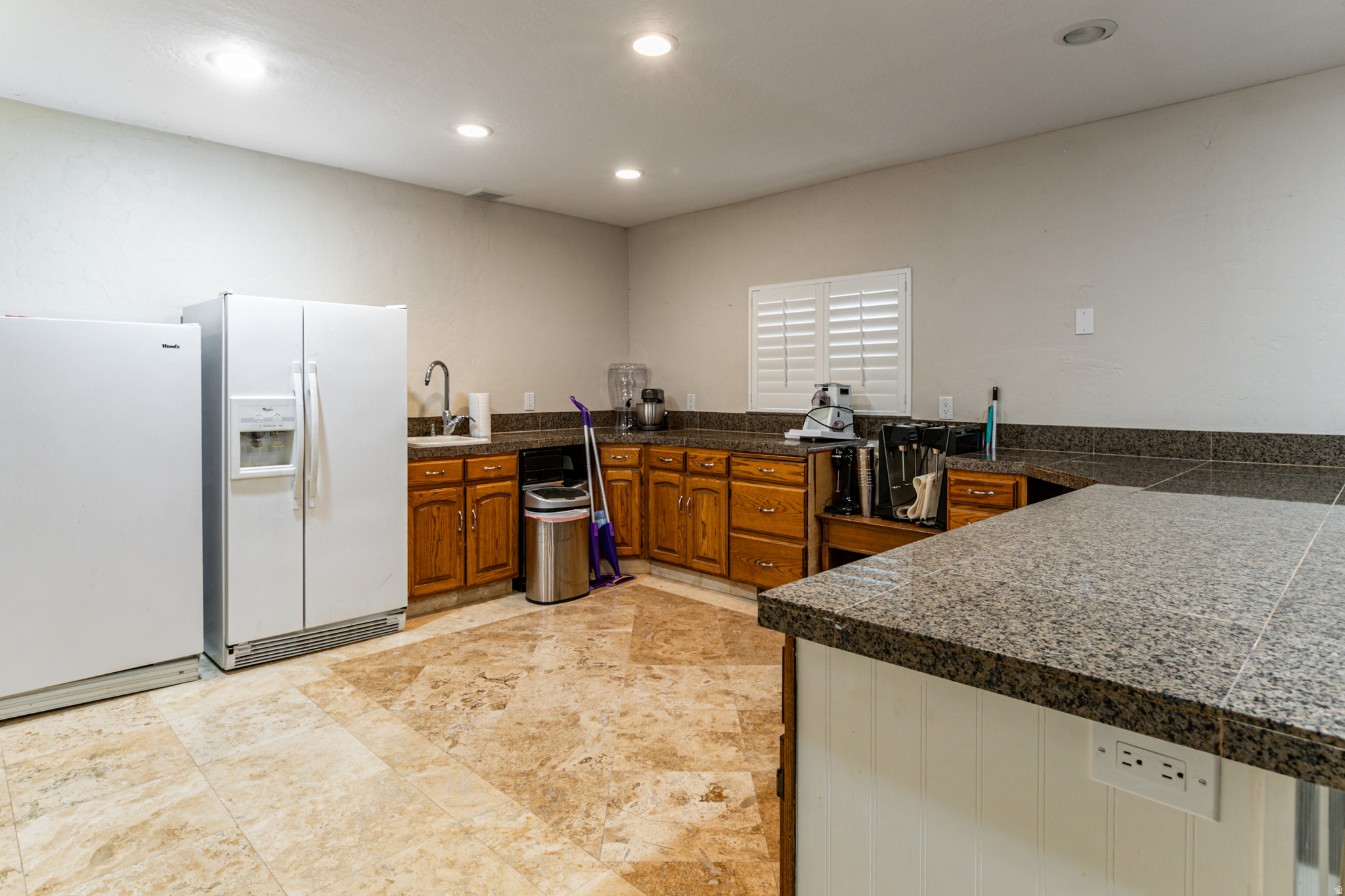 PINE CREST - Residential