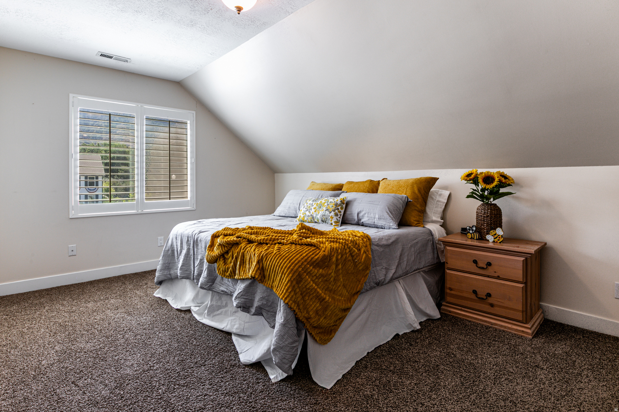 PINE CREST - Residential