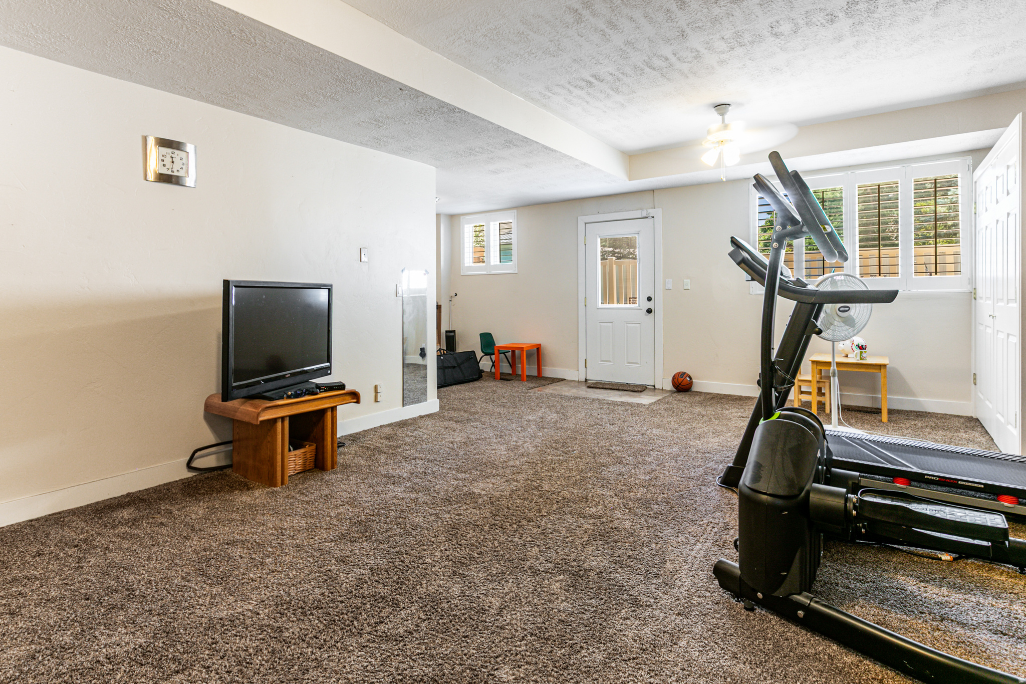 PINE CREST - Residential