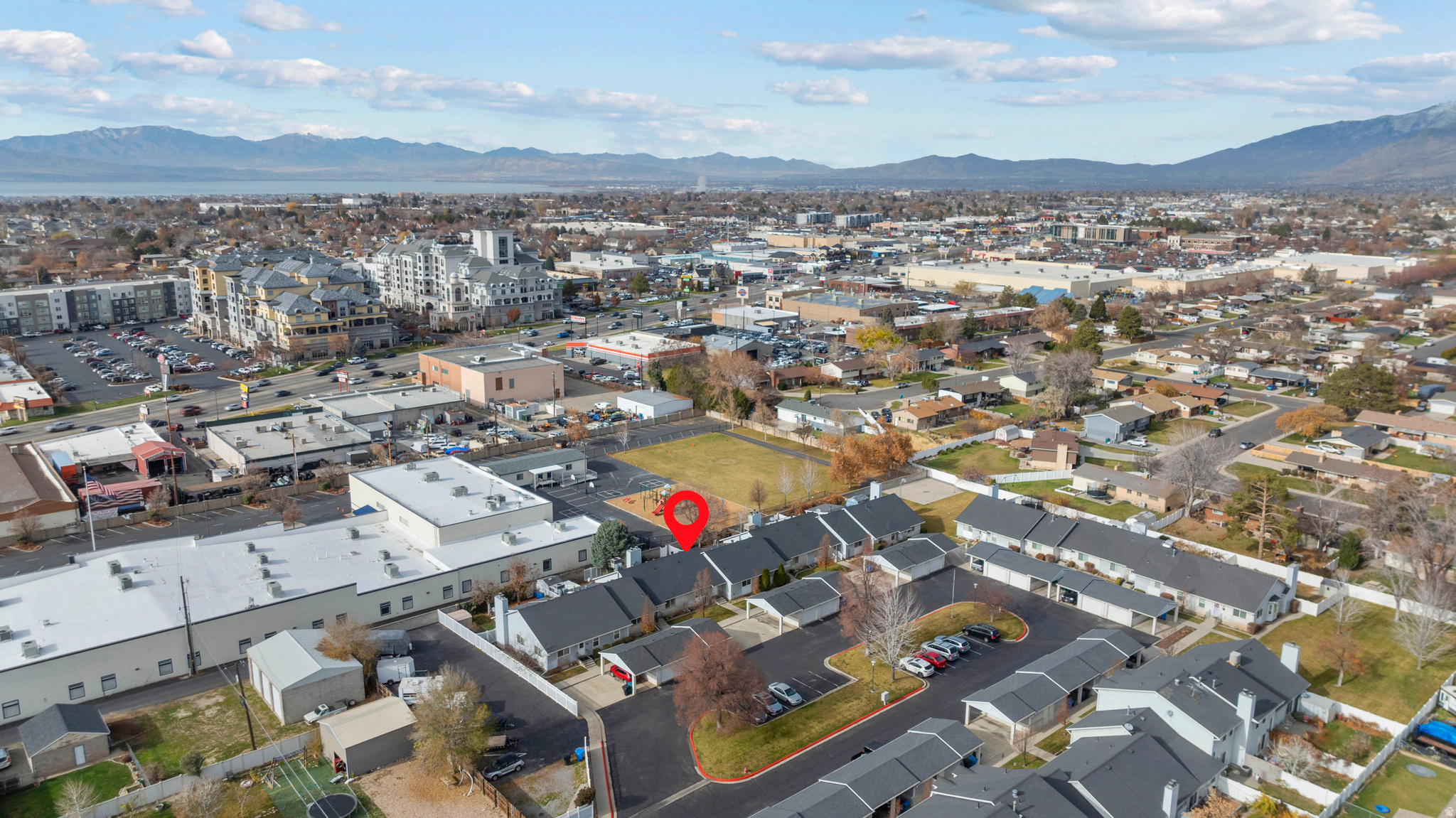 COBBLESTONES CONDOS - Residential