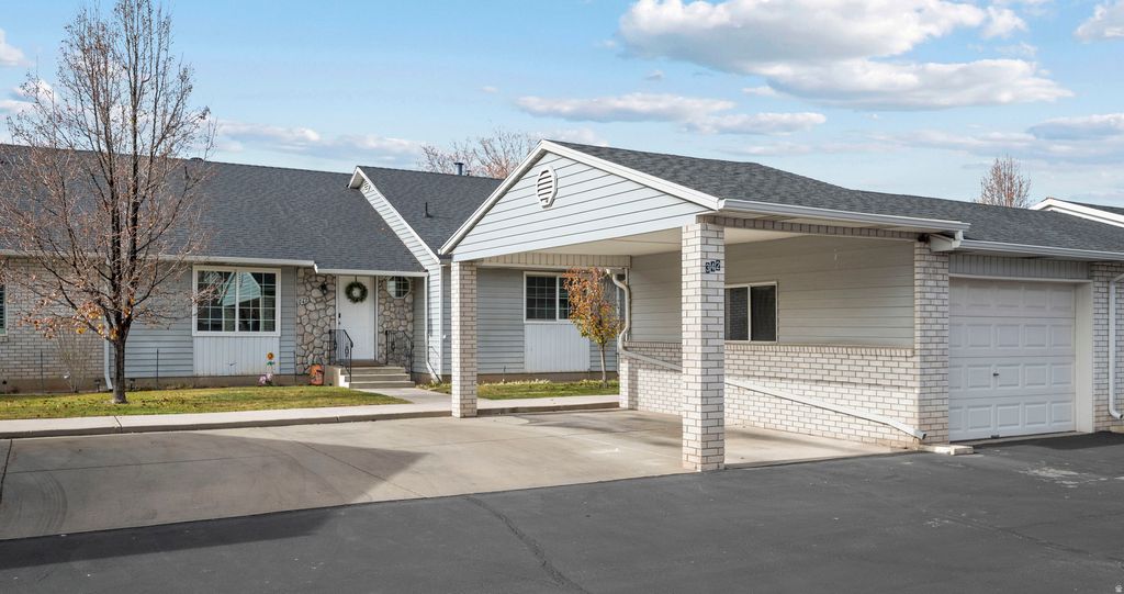 Photo of 342 S 250 E #11, Orem, UT 84058 (MLS # 2124799)