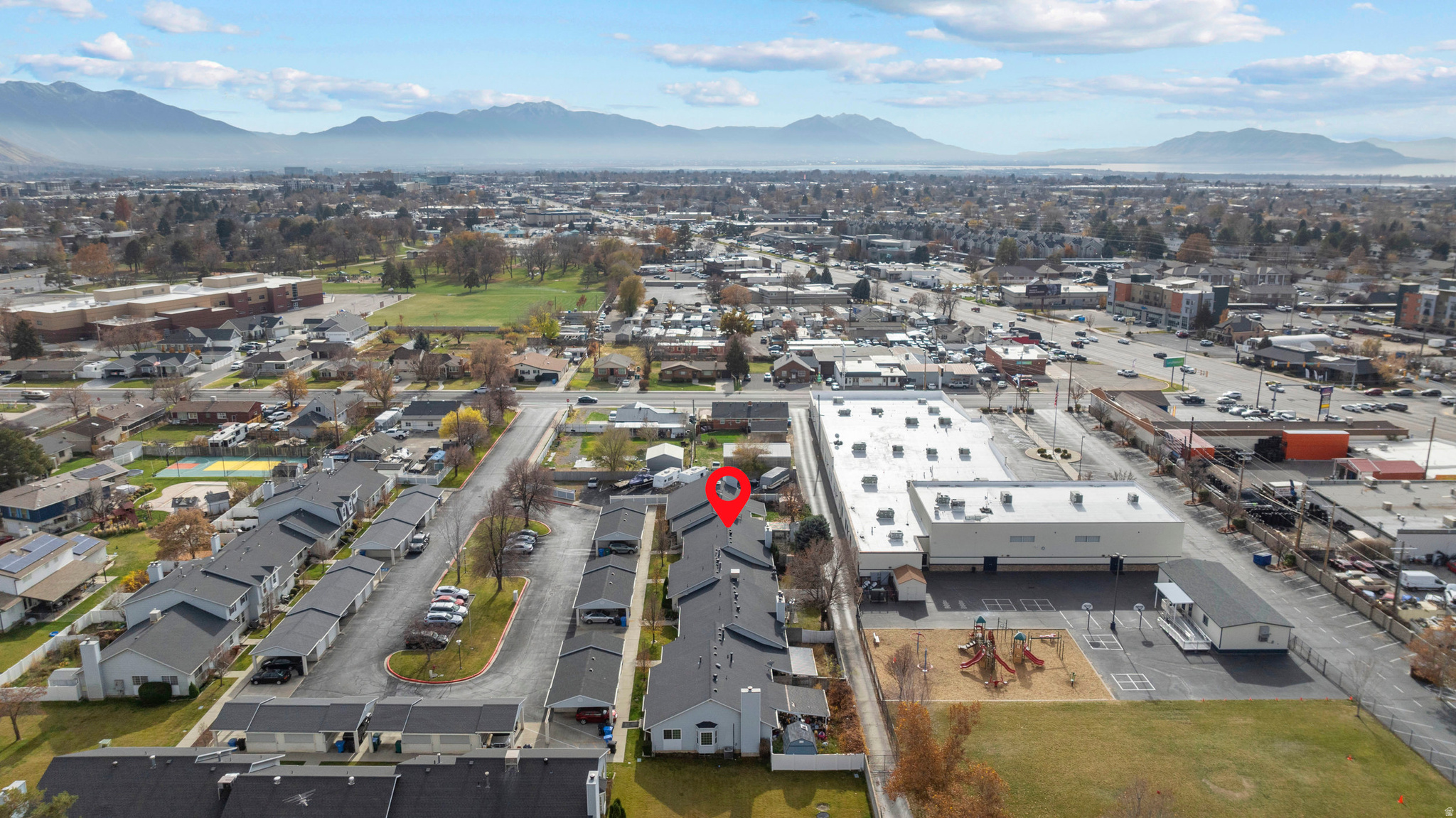 COBBLESTONES CONDOS - Residential