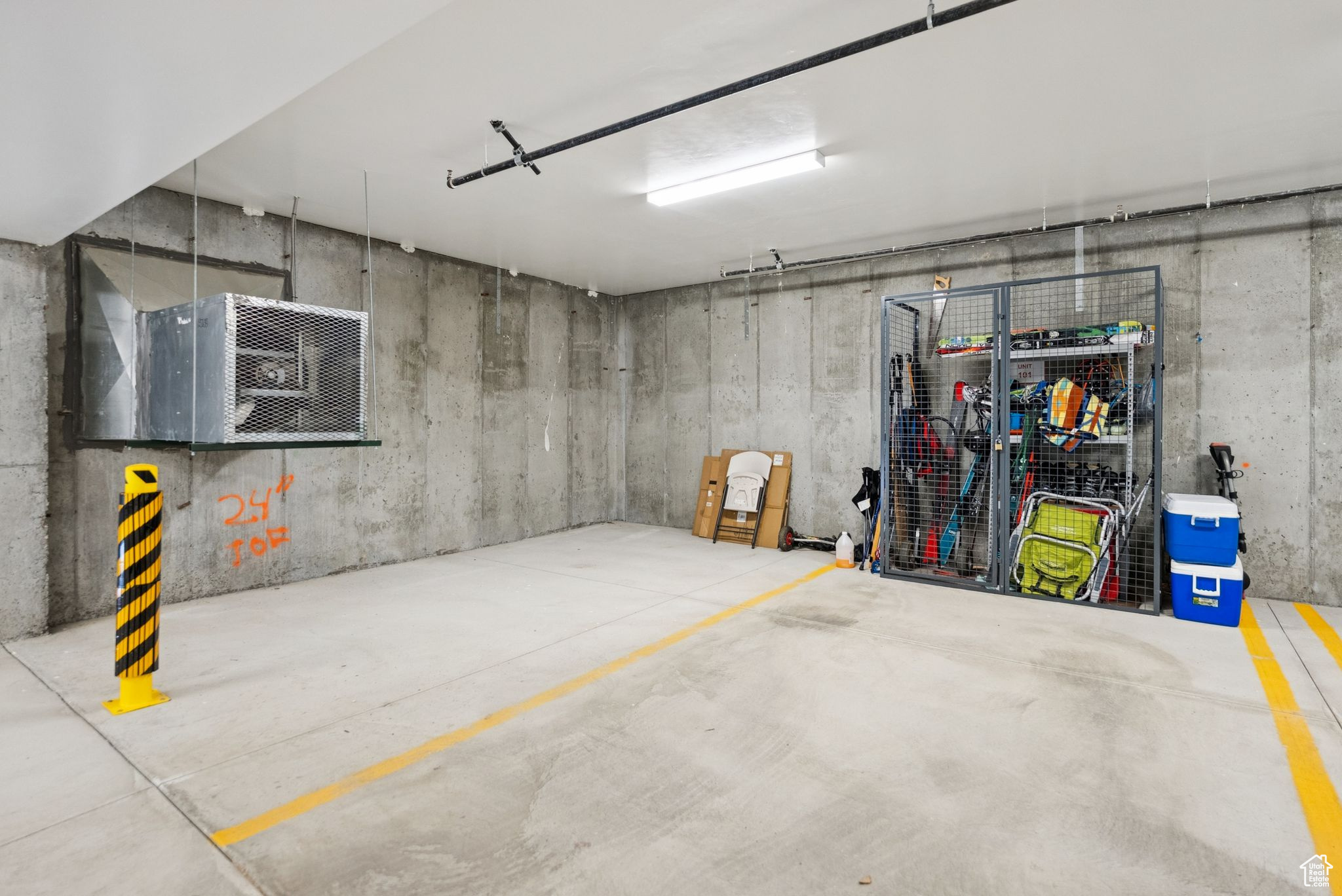 MAYFLOWER LAKESIDE - Residential