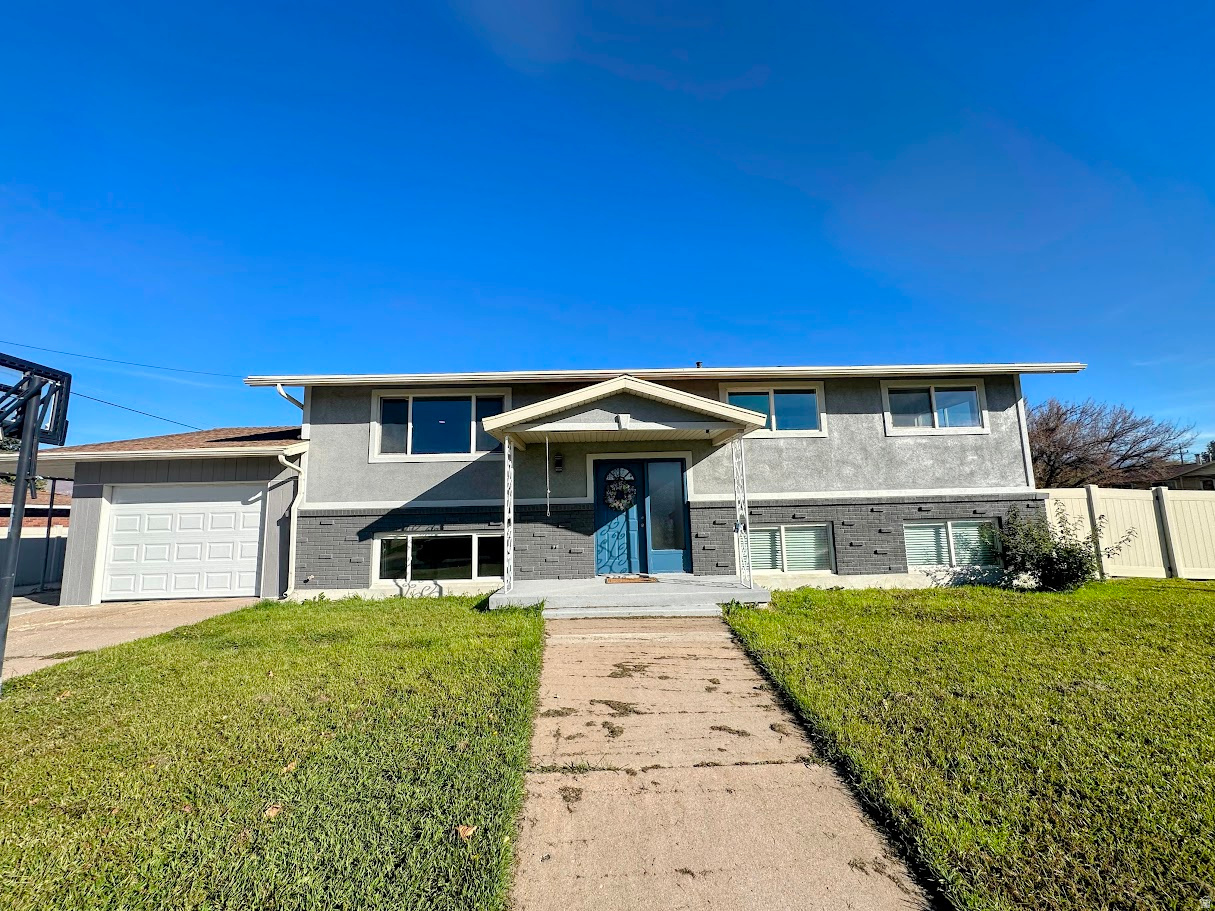 RIVER VALLEY - Residential
