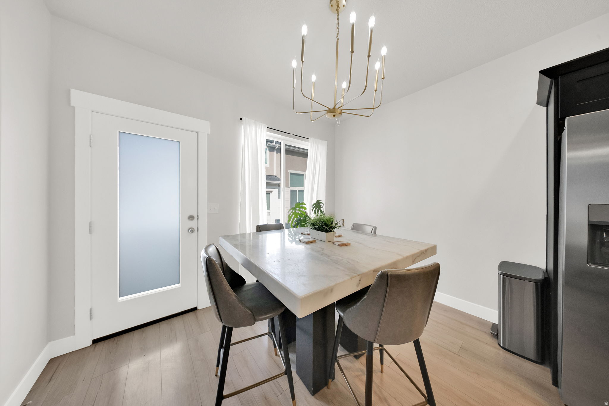 WILLOW POINT - Residential