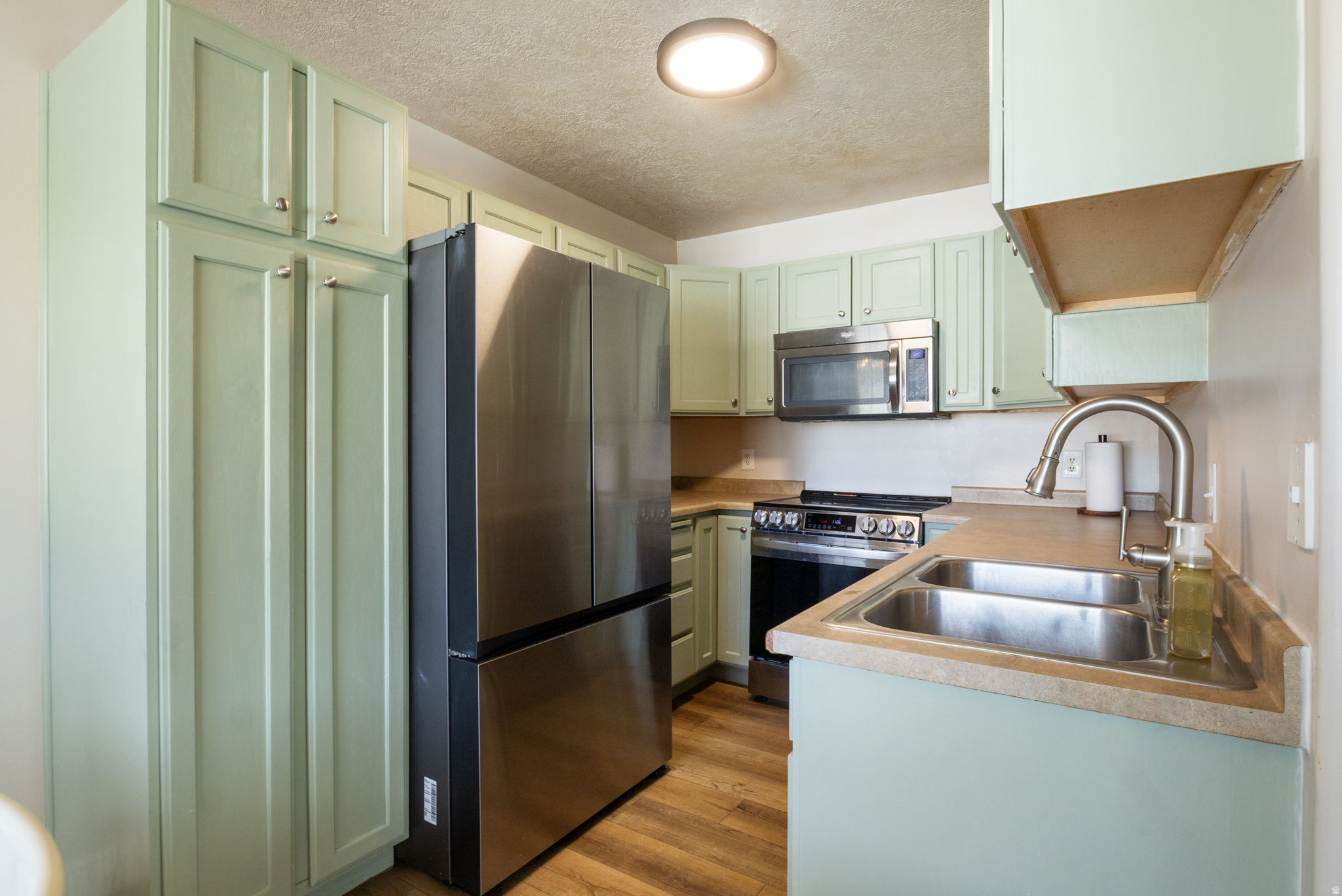 MADISON COVE - Residential