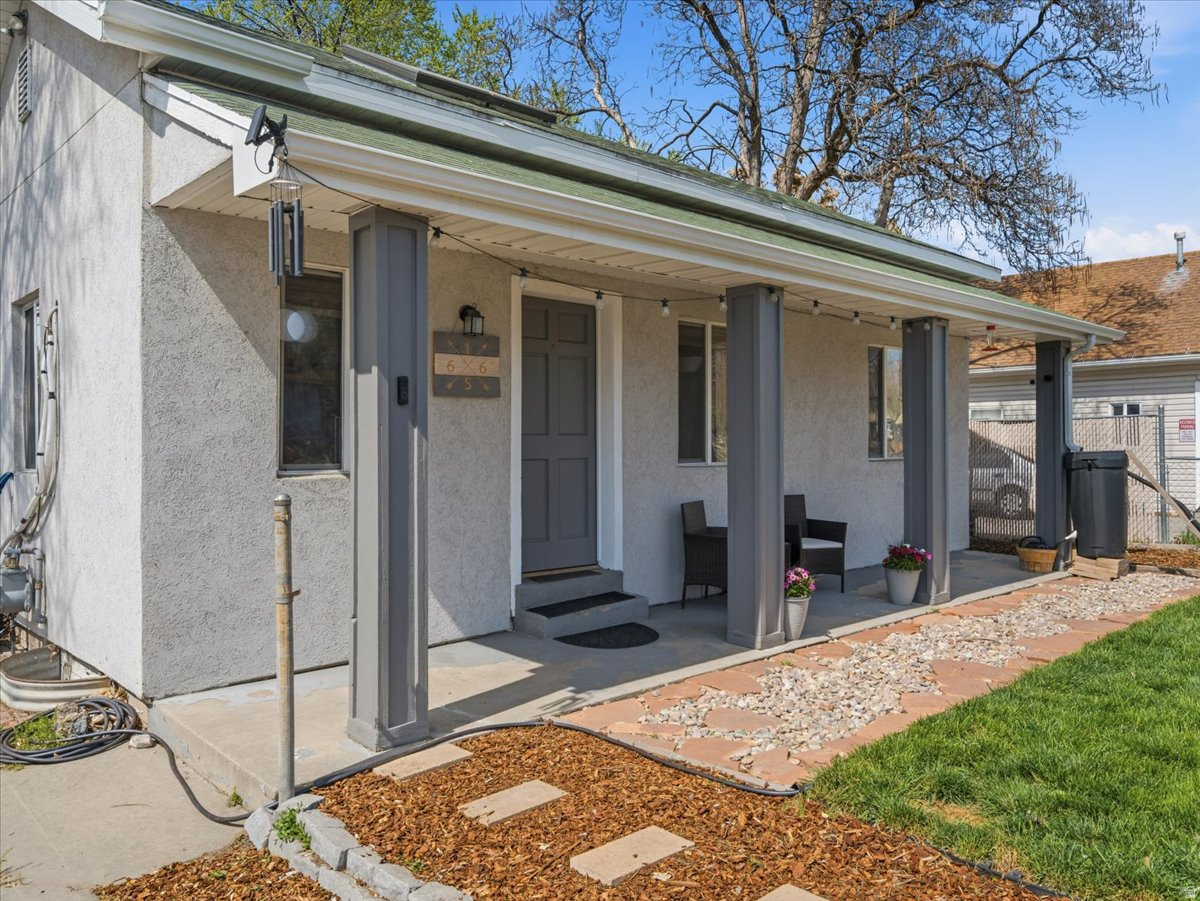 POPLAR PLACE - Residential