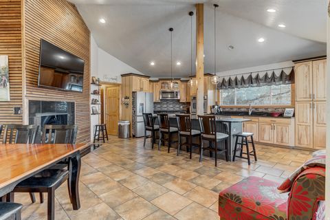 Tiny photo for 775 E 1500 S, Bountiful, UT 84010 (MLS # 2146358)