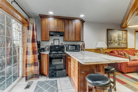 Tiny photo for 775 E 1500 S, Bountiful, UT 84010 (MLS # 2146358)