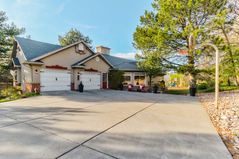 Tiny photo for 775 E 1500 S, Bountiful, UT 84010 (MLS # 2146358)