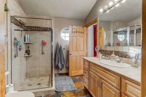Tiny photo for 775 E 1500 S, Bountiful, UT 84010 (MLS # 2146358)