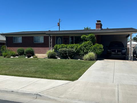 Homes For Sale - 1932 W 4975<br/> Roy, UT 84067