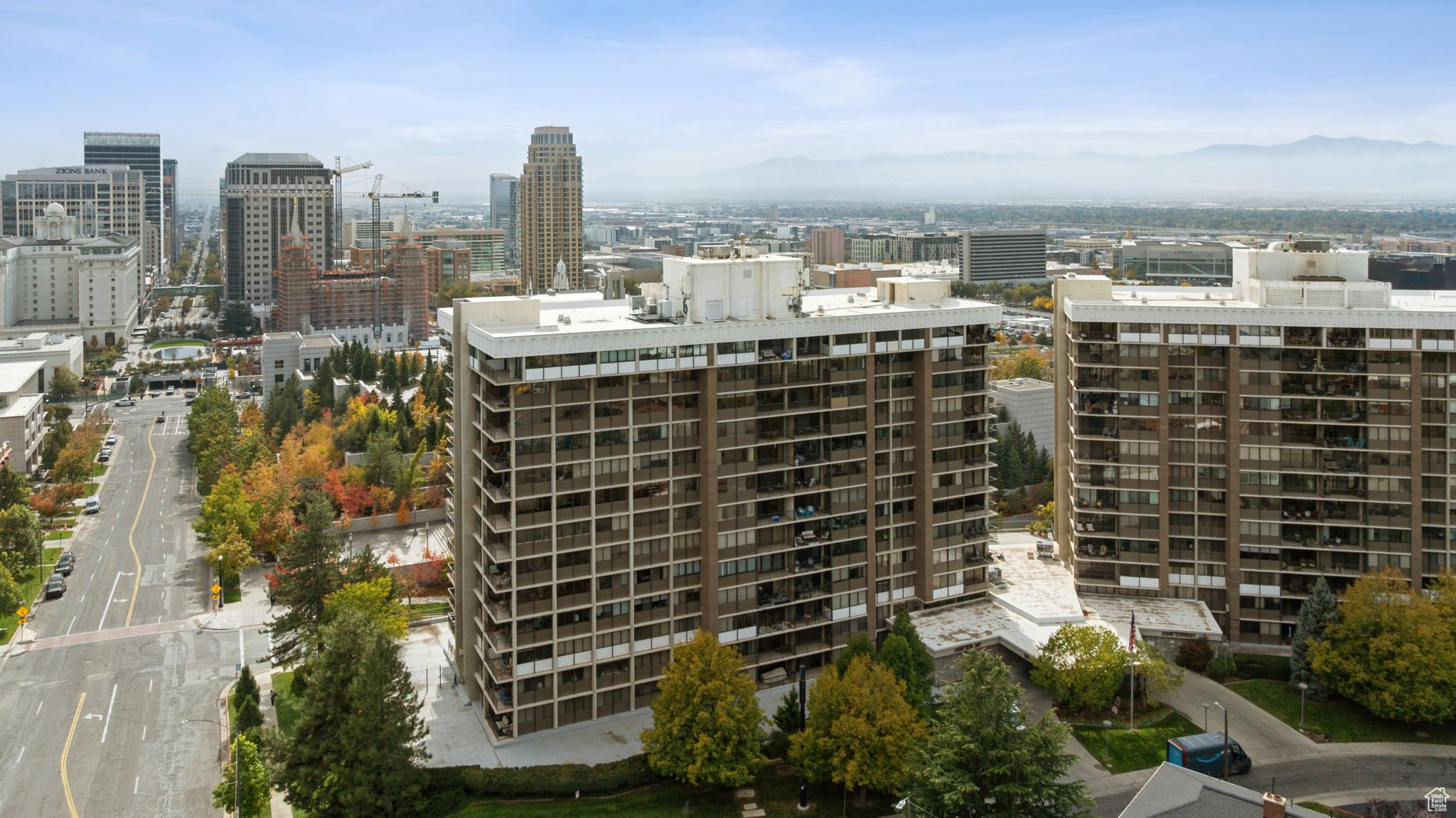 ZION SUMMIT - Residential