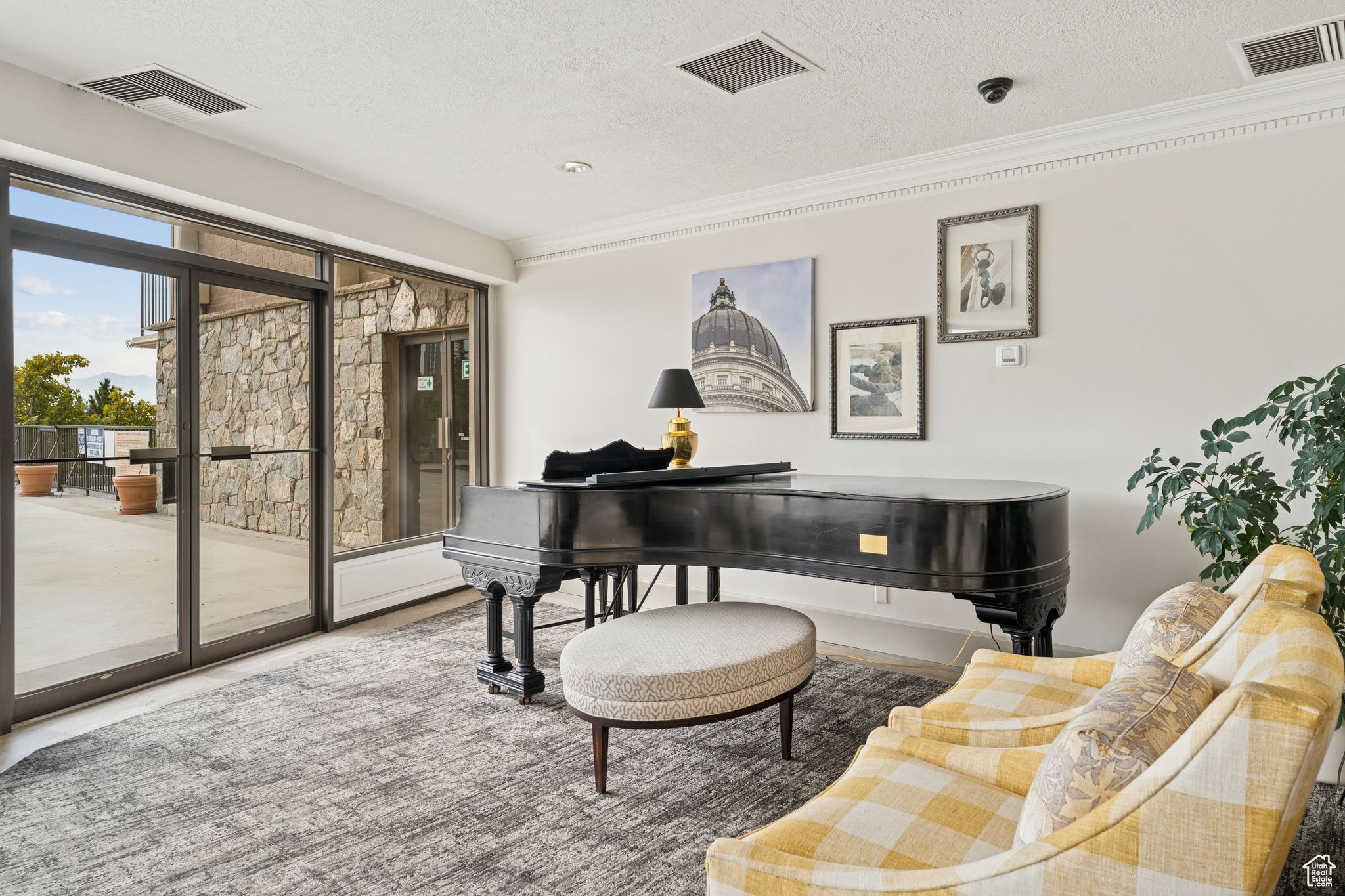 ZION SUMMIT - Residential