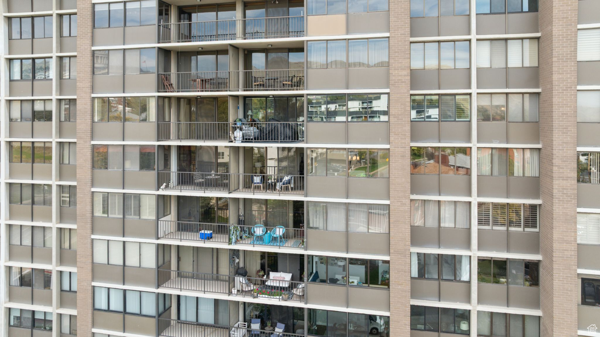 ZION SUMMIT - Residential