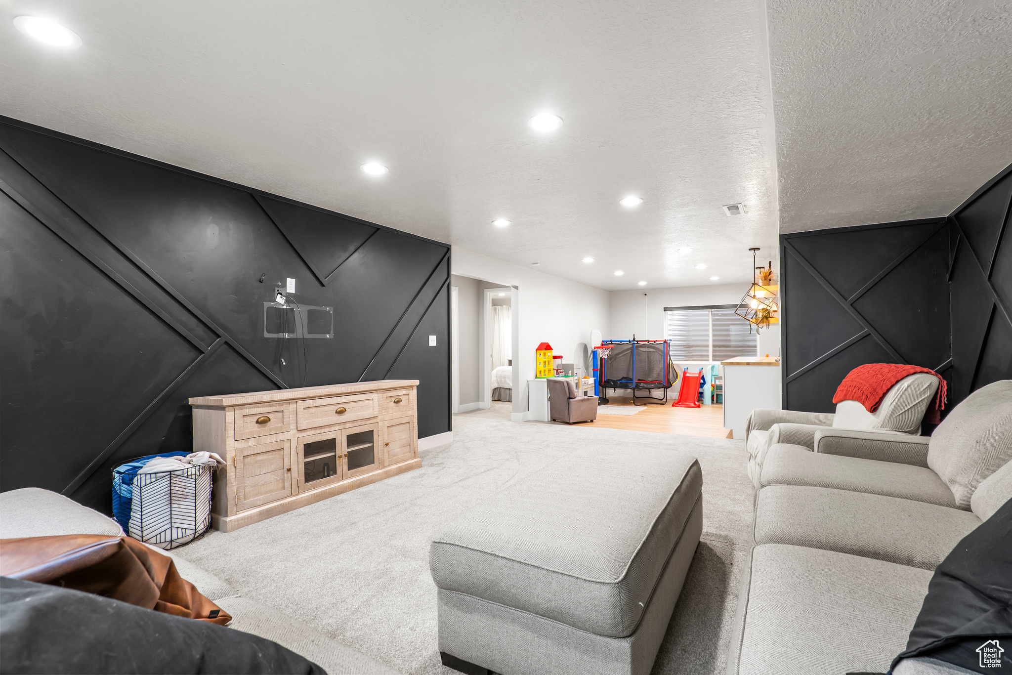 DAYBREAK - Residential