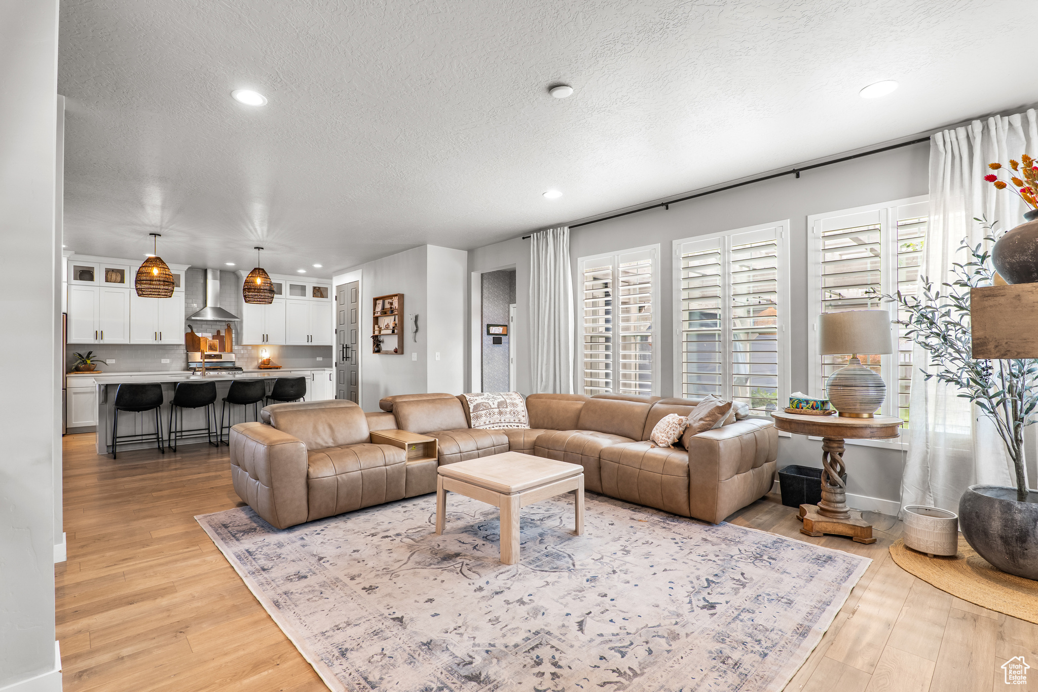 DAYBREAK - Residential