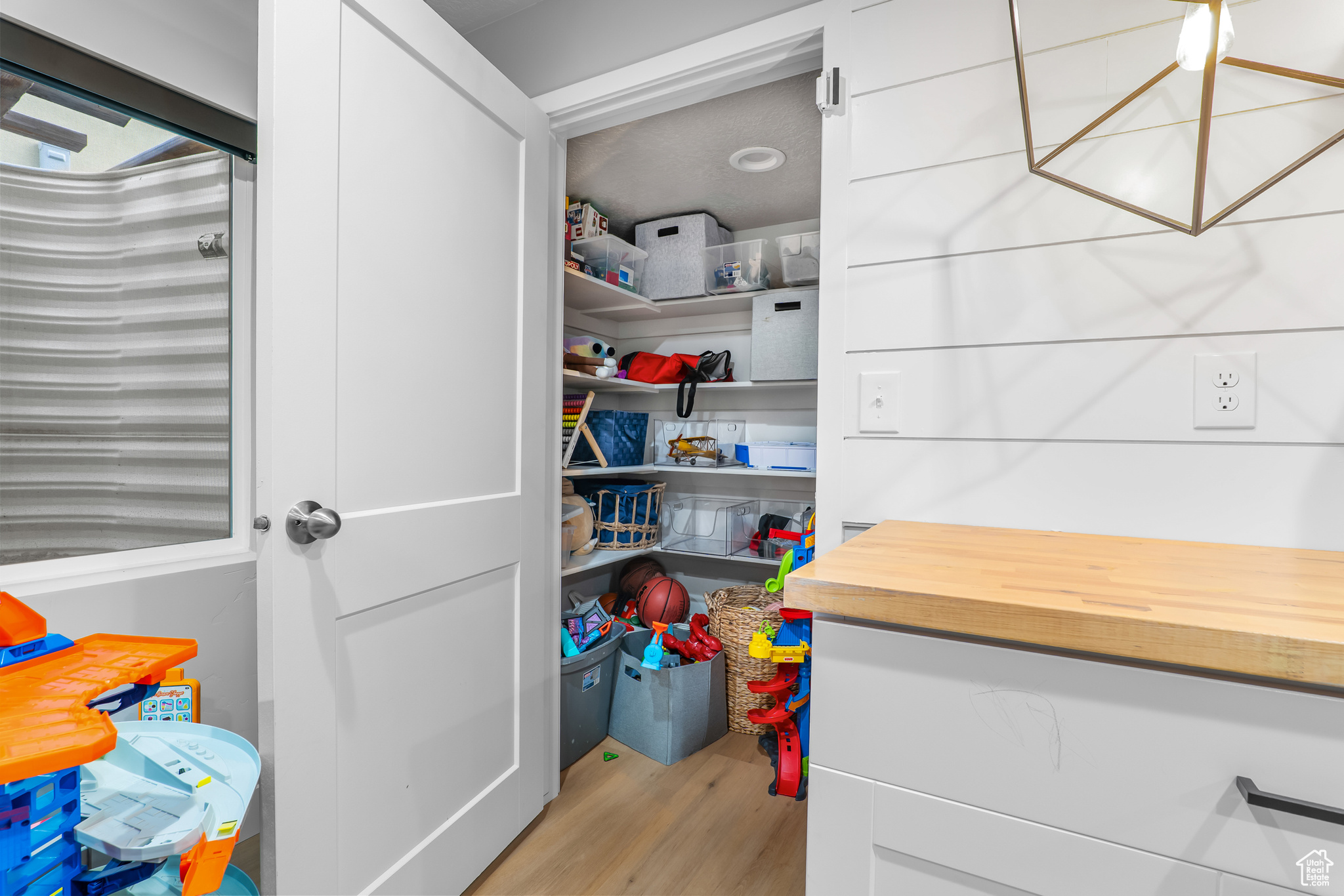 DAYBREAK - Residential