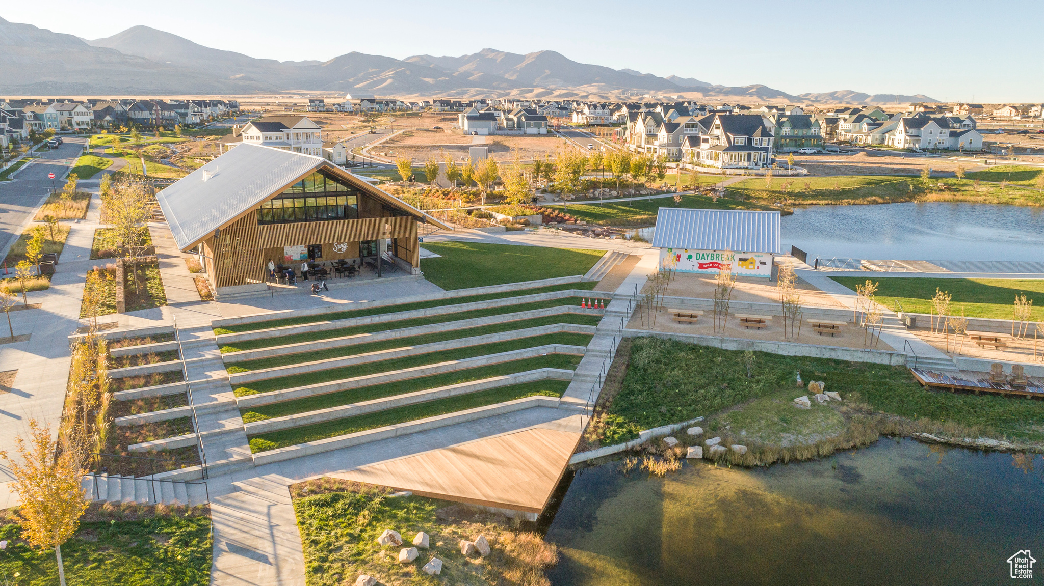 DAYBREAK - Residential