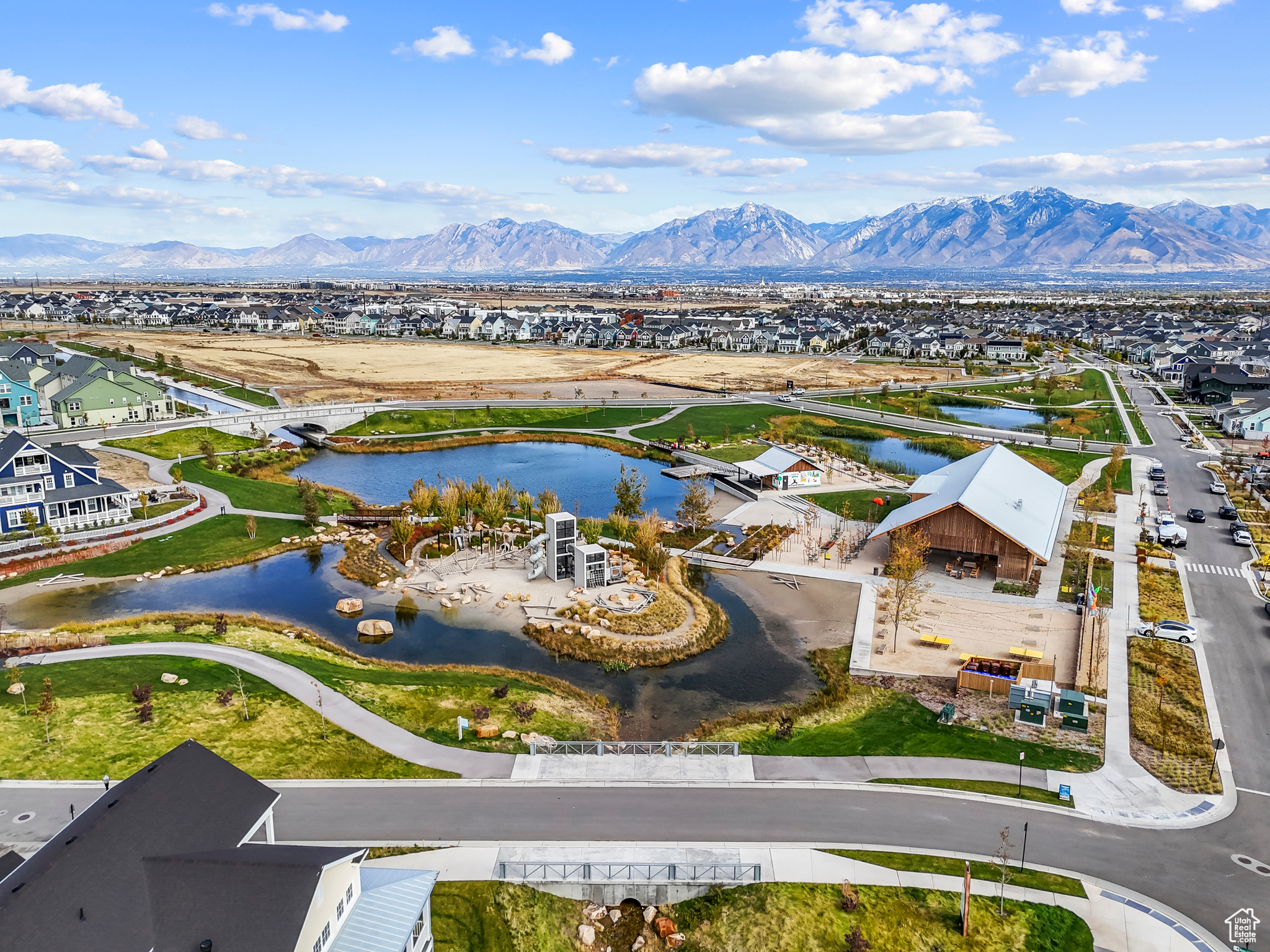 DAYBREAK - Residential