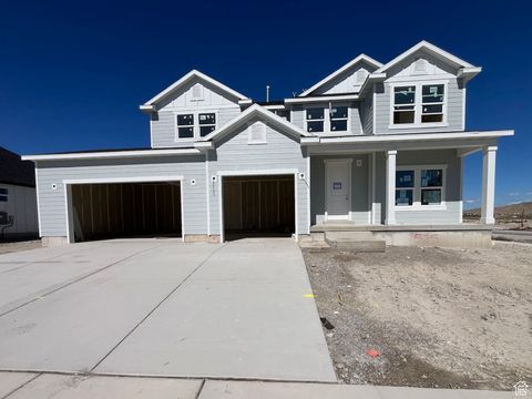 Photo of 1201 E BLACKFEET DR #525, Eagle Mountain, UT 84005 (MLS # 2115132)