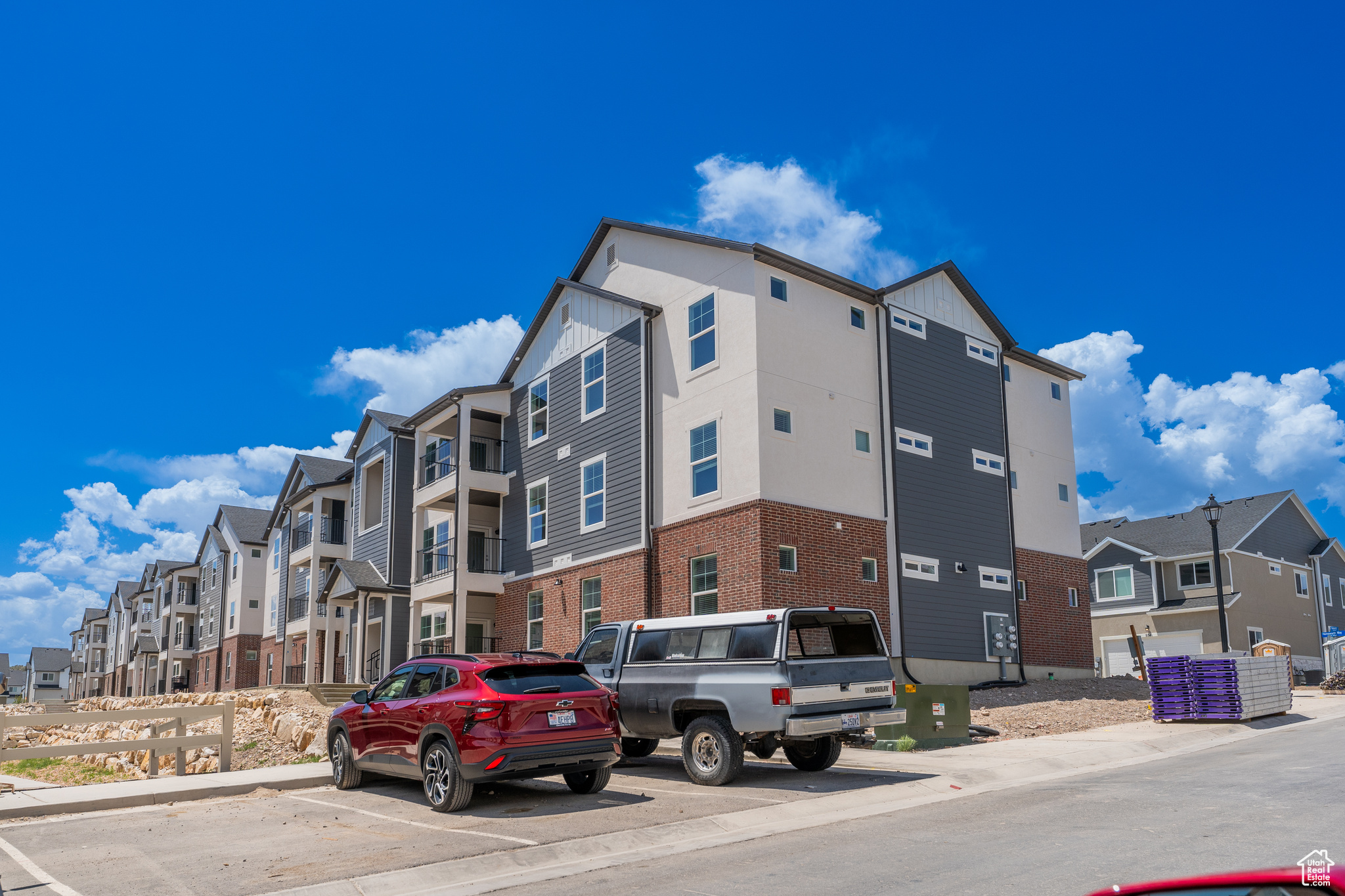 HIGHRIDGE - Residential