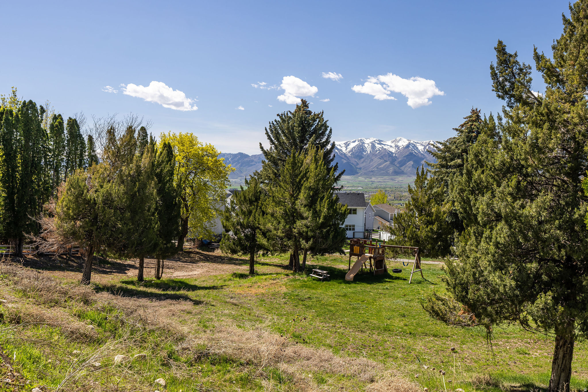 GRAND VIEW HILLS SUB - Residential