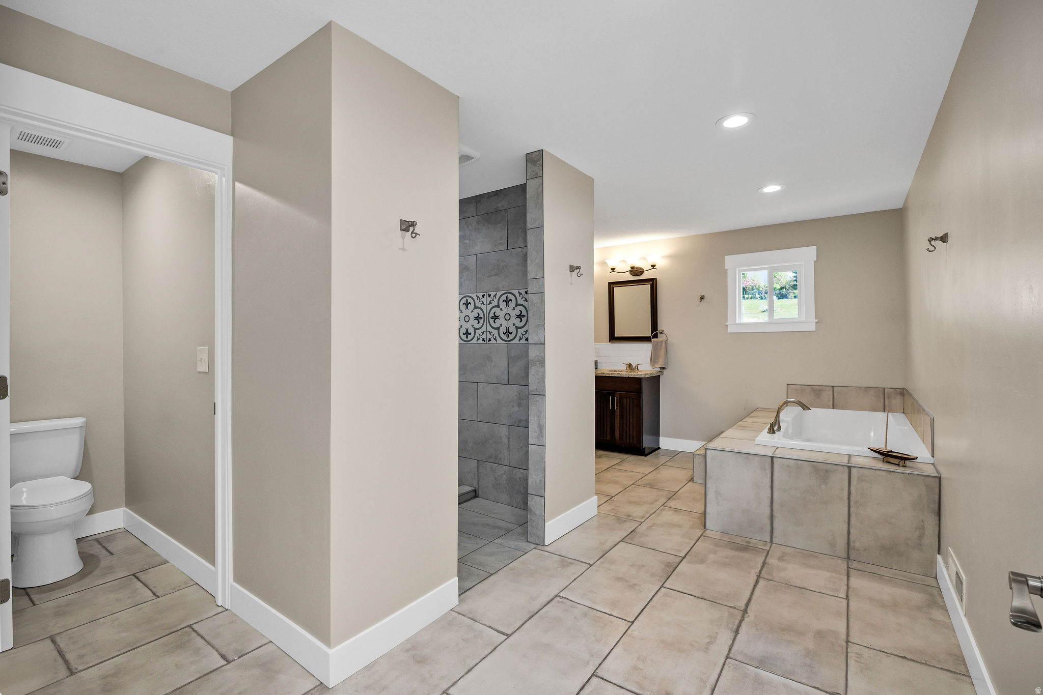 GRAND VIEW HILLS SUB - Residential