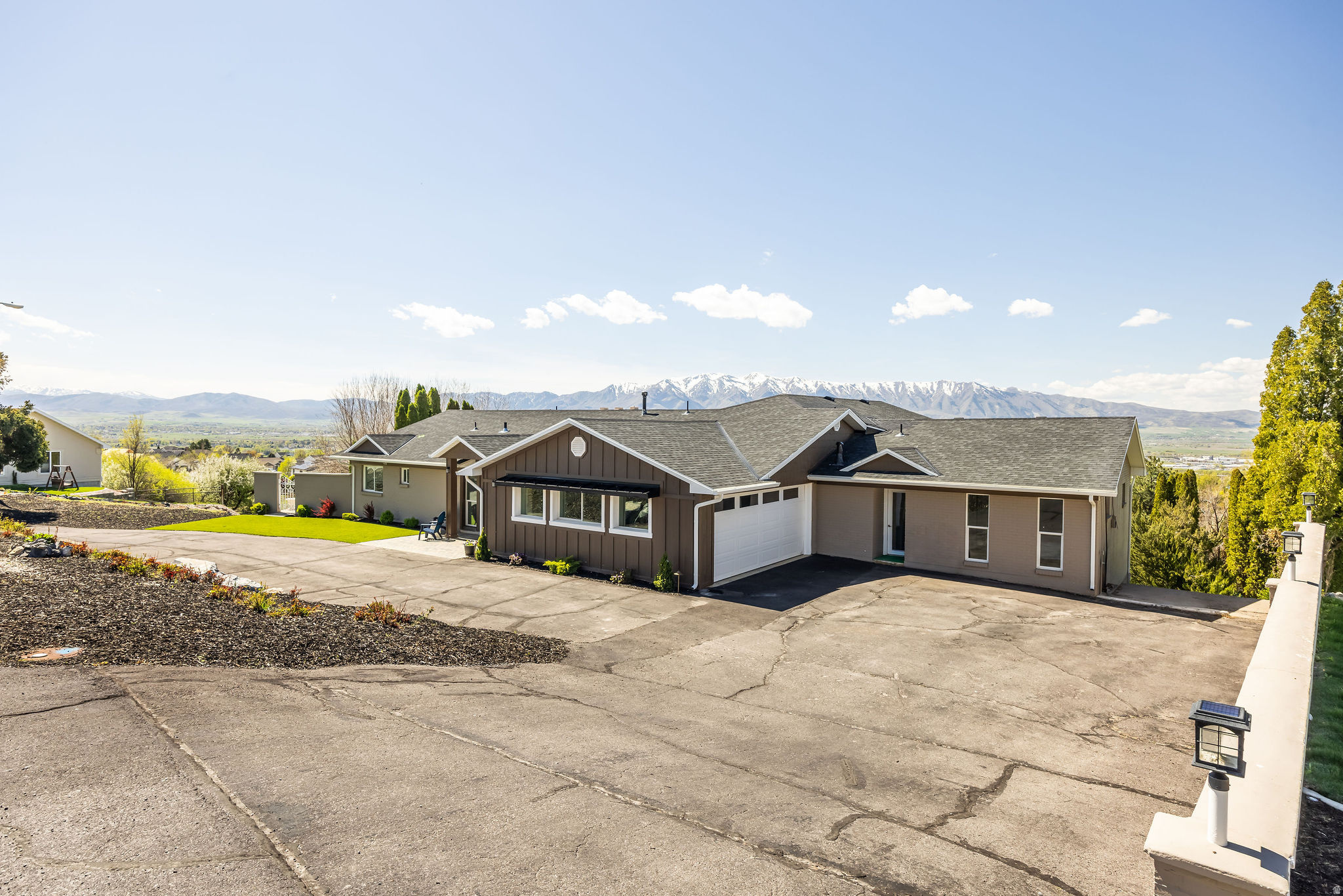 GRAND VIEW HILLS SUB - Residential