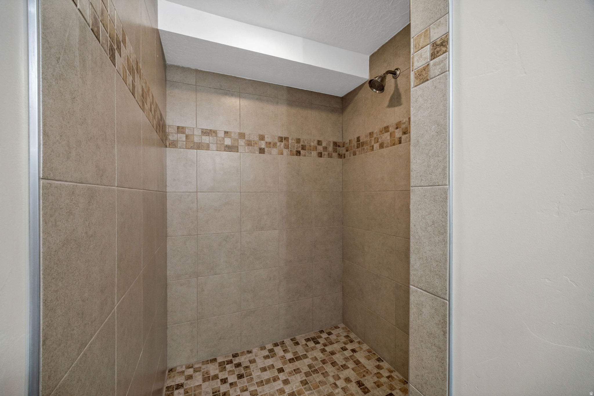 GRAND VIEW HILLS SUB - Residential