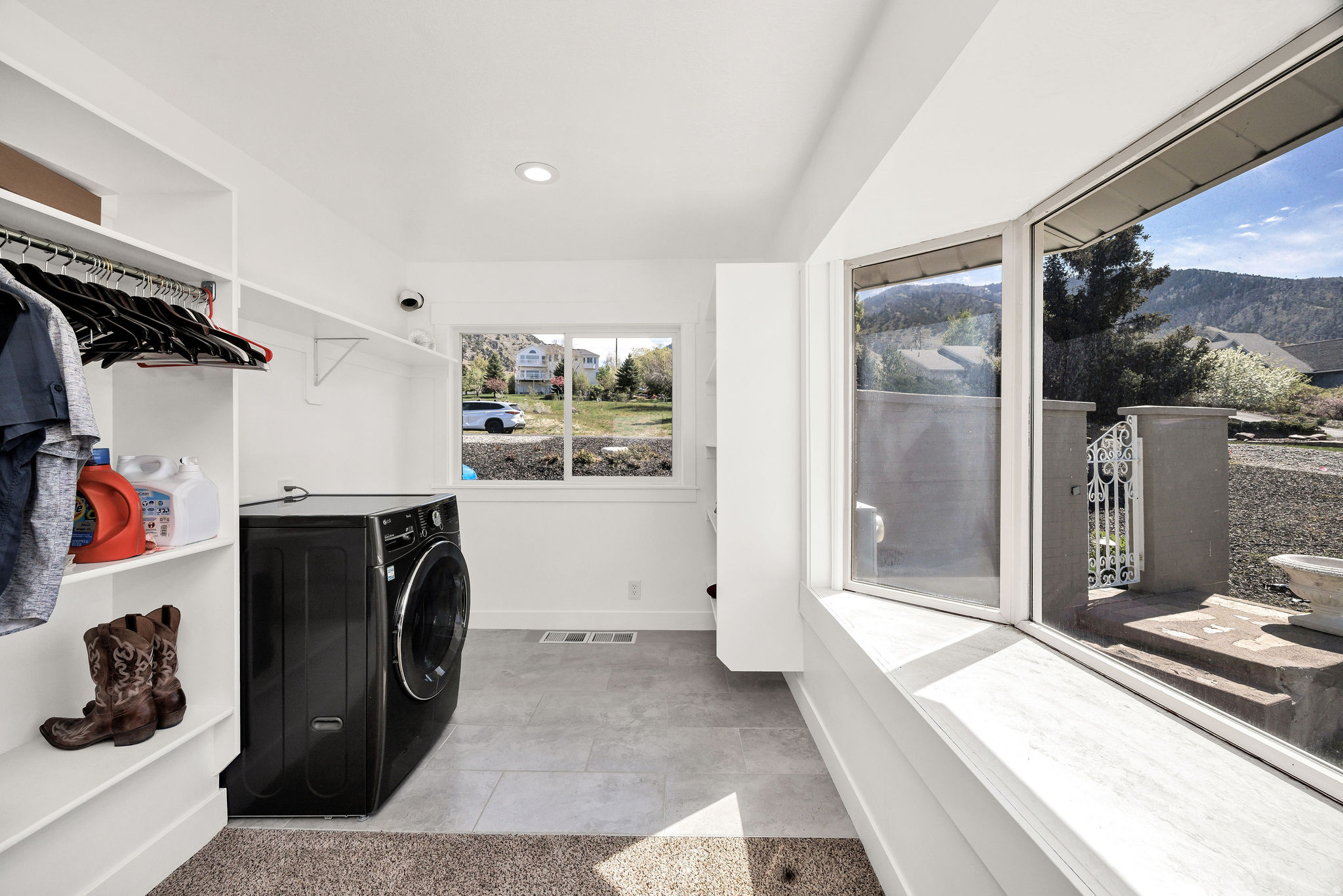 GRAND VIEW HILLS SUB - Residential