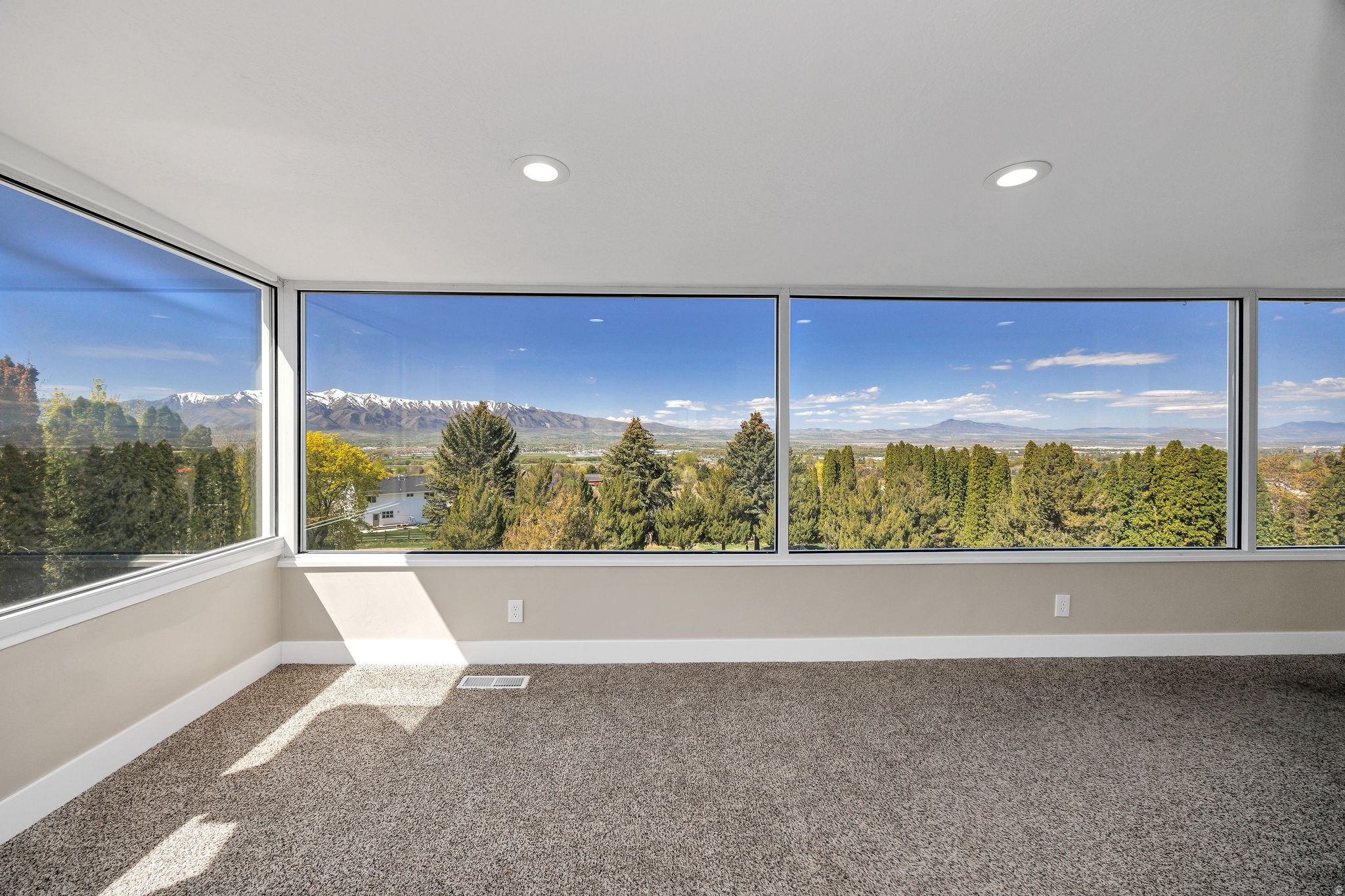 GRAND VIEW HILLS SUB - Residential