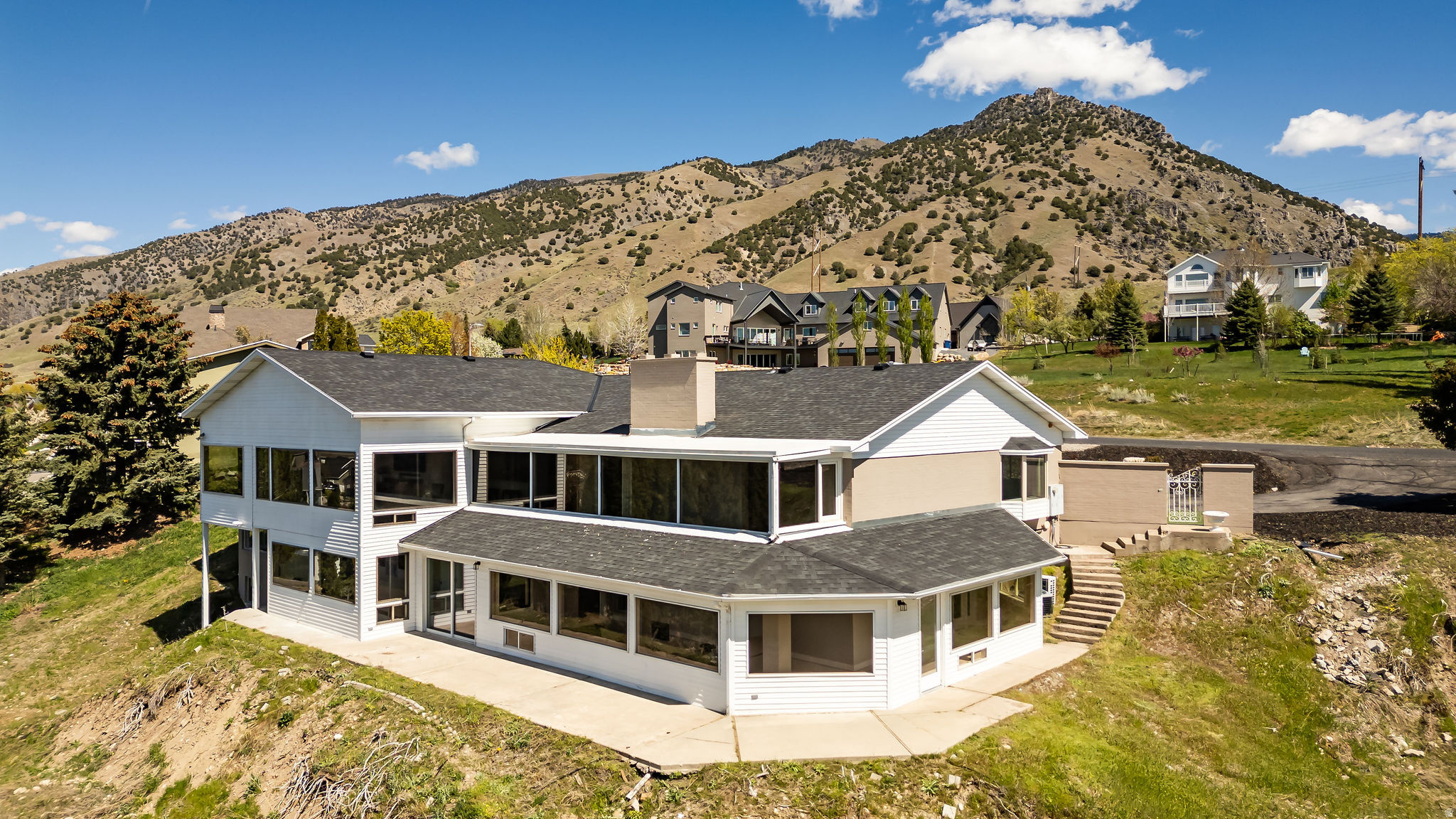 GRAND VIEW HILLS SUB - Residential