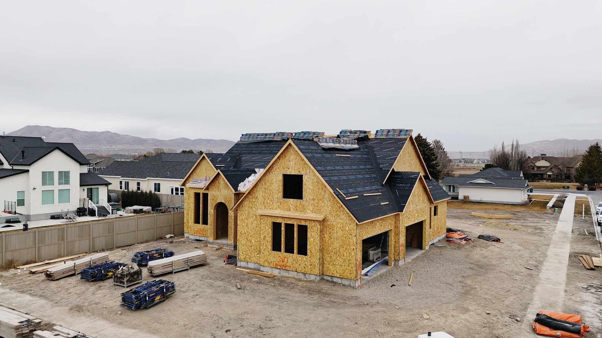 SOUTH CREEK - Residential