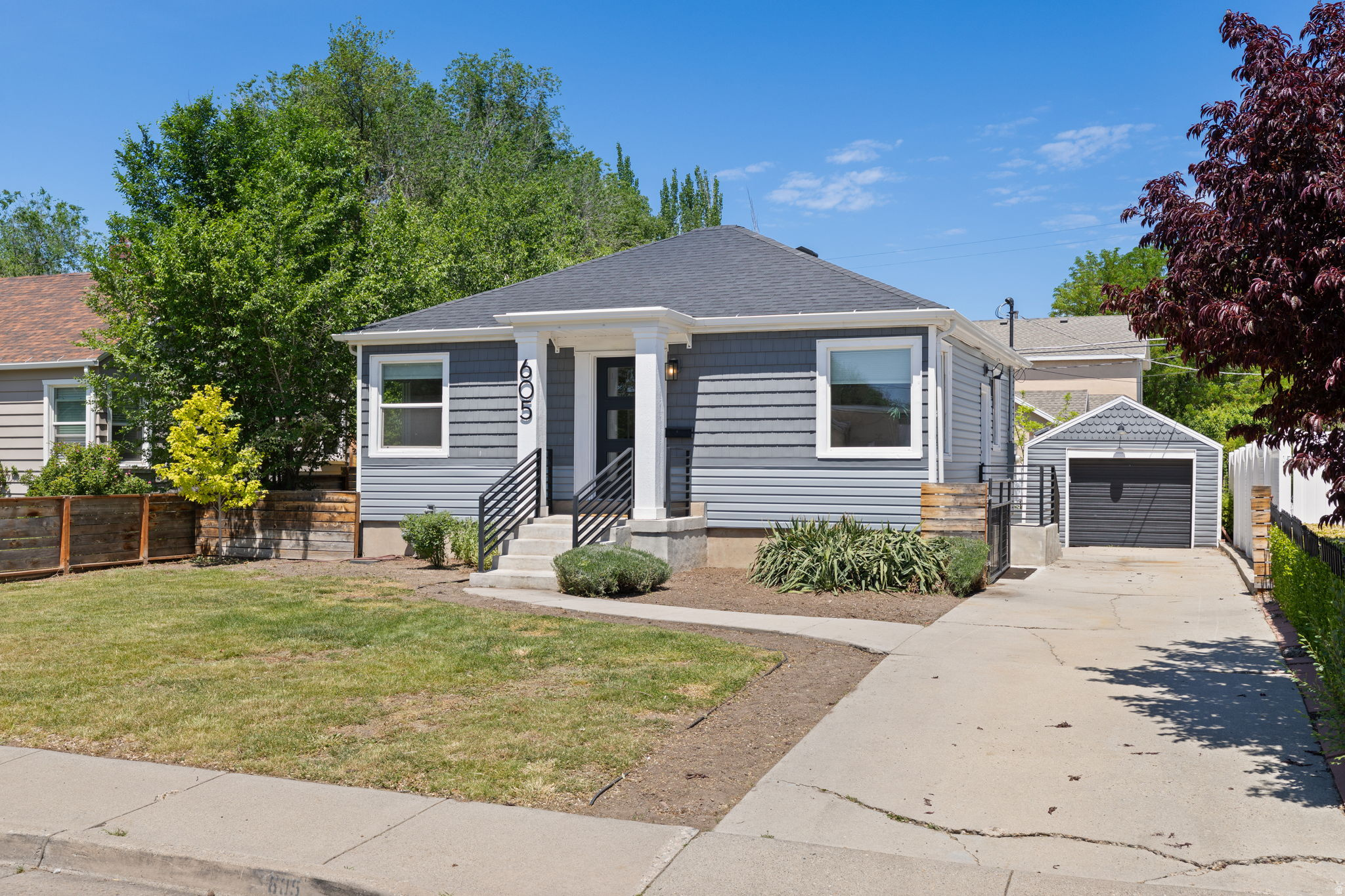 MEADOW BROOK - Residential