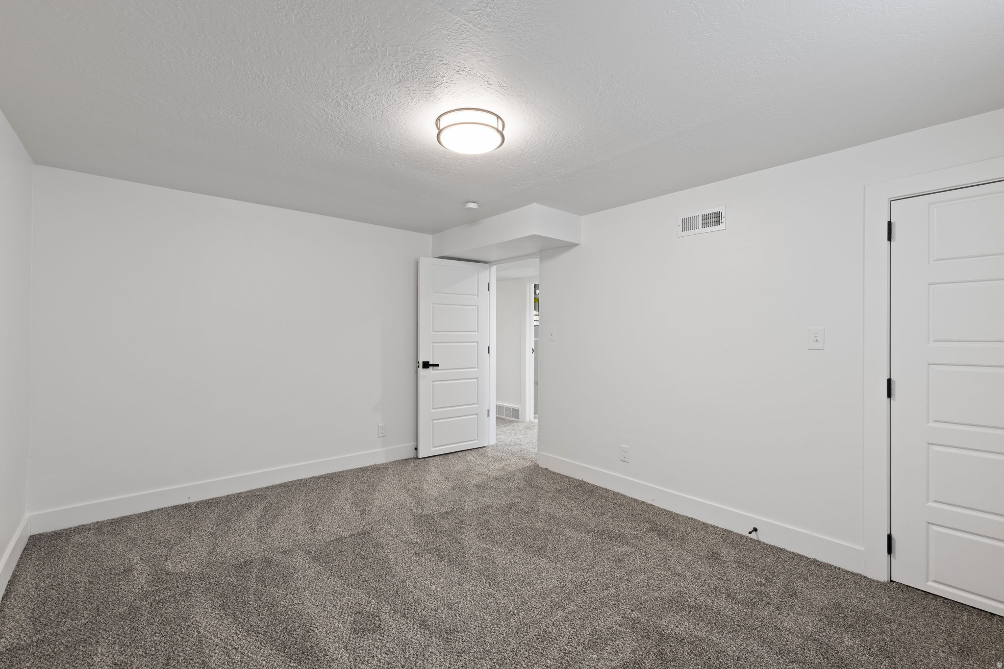 MEADOW BROOK - Residential