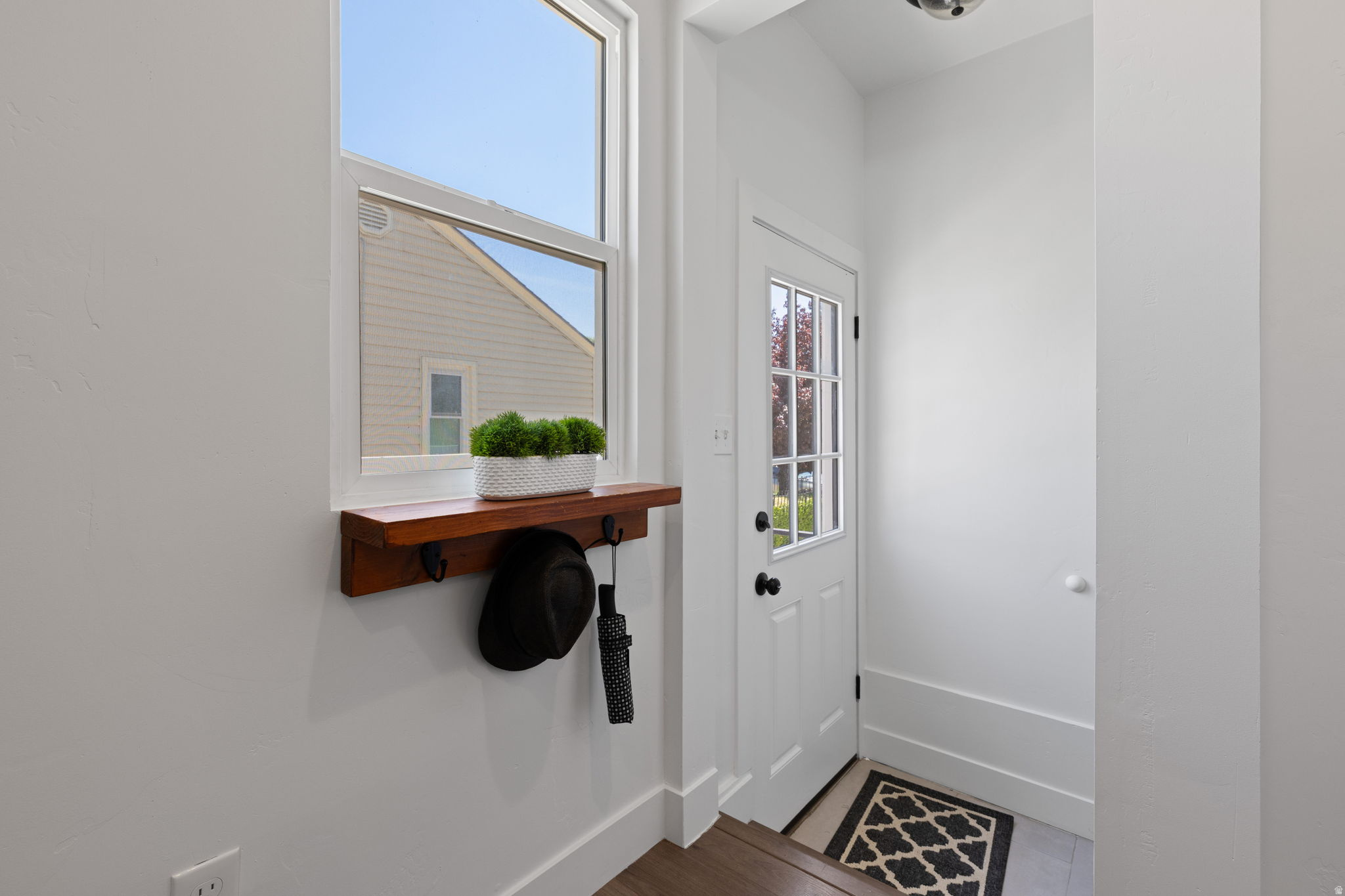 MEADOW BROOK - Residential