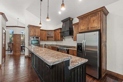 Tiny photo for 10637 S CRESCENT BEND DR, Sandy, UT 84070 (MLS # 2152816)